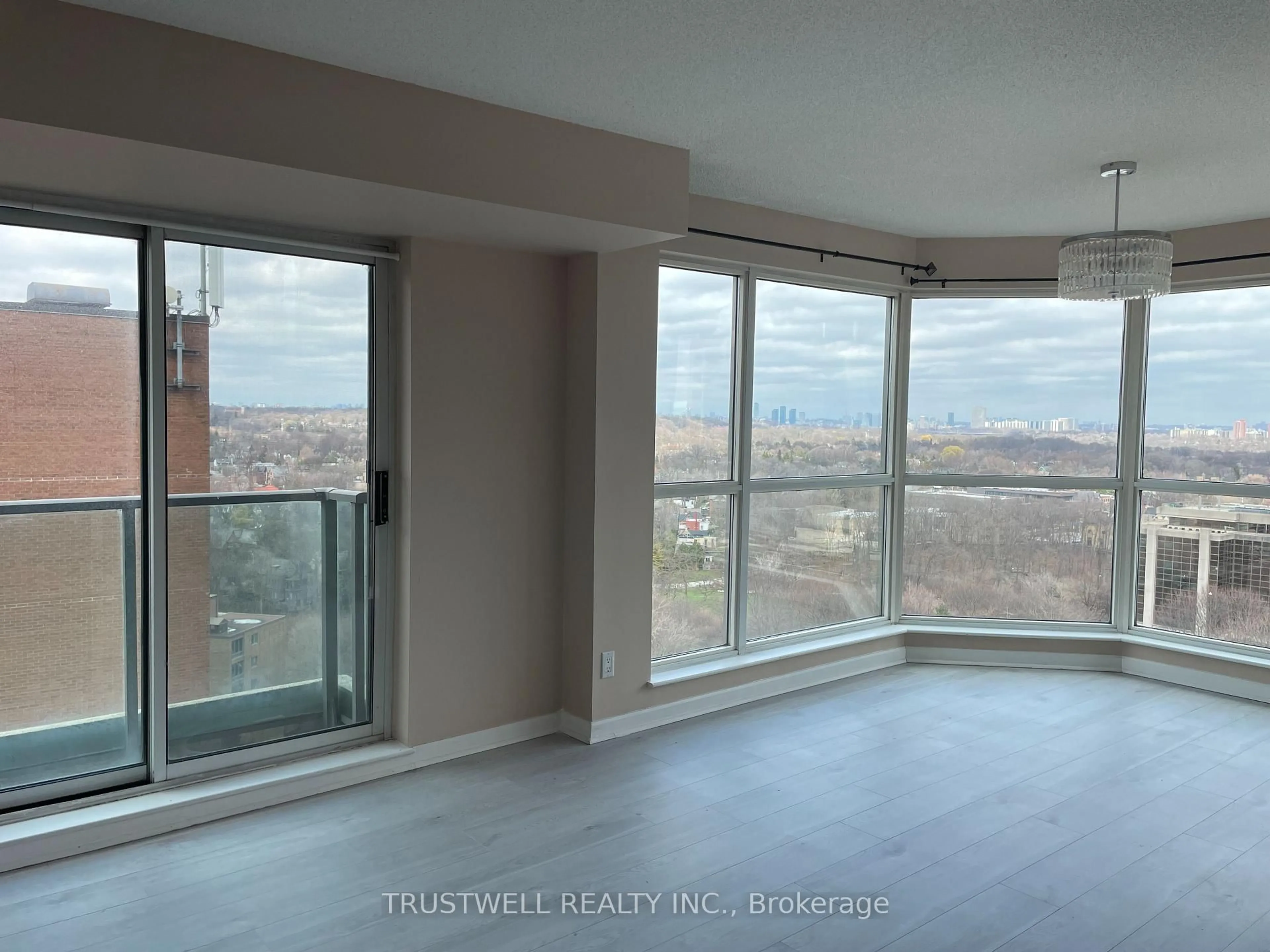 A pic of a room for 8 Park Rd #1905, Toronto Ontario M4W 3S5