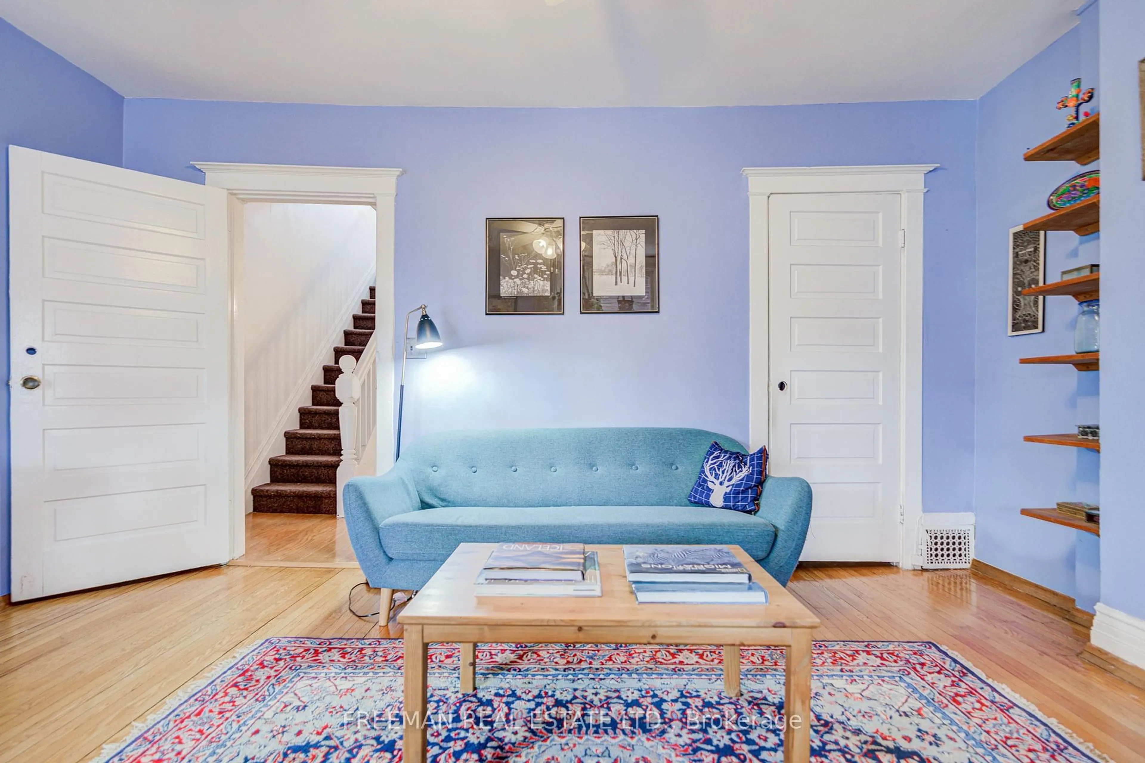 Living room with furniture, unknown for 617 Clinton St, Toronto Ontario M6G 2Z8