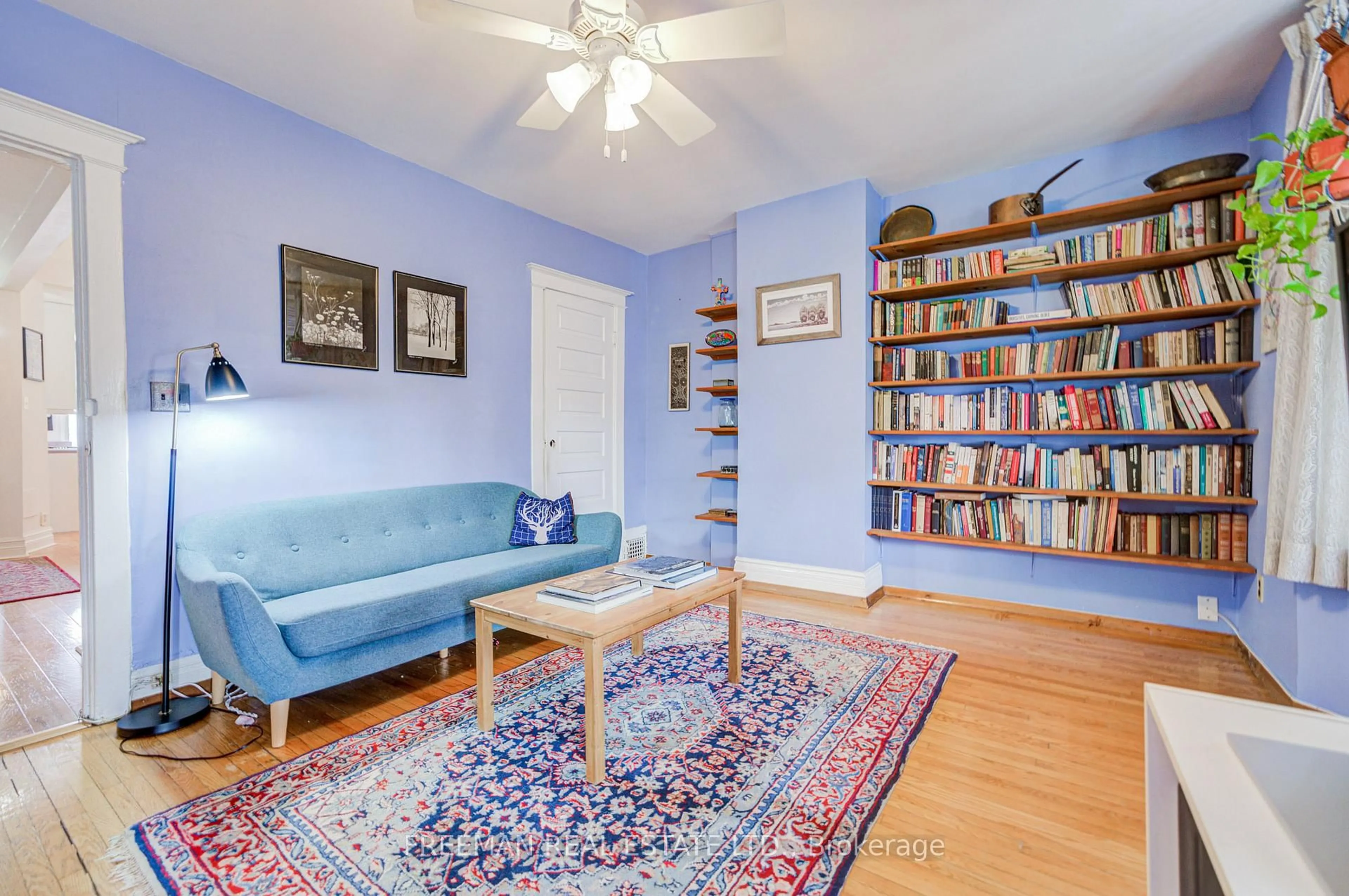 Living room with furniture, unknown for 617 Clinton St, Toronto Ontario M6G 2Z8