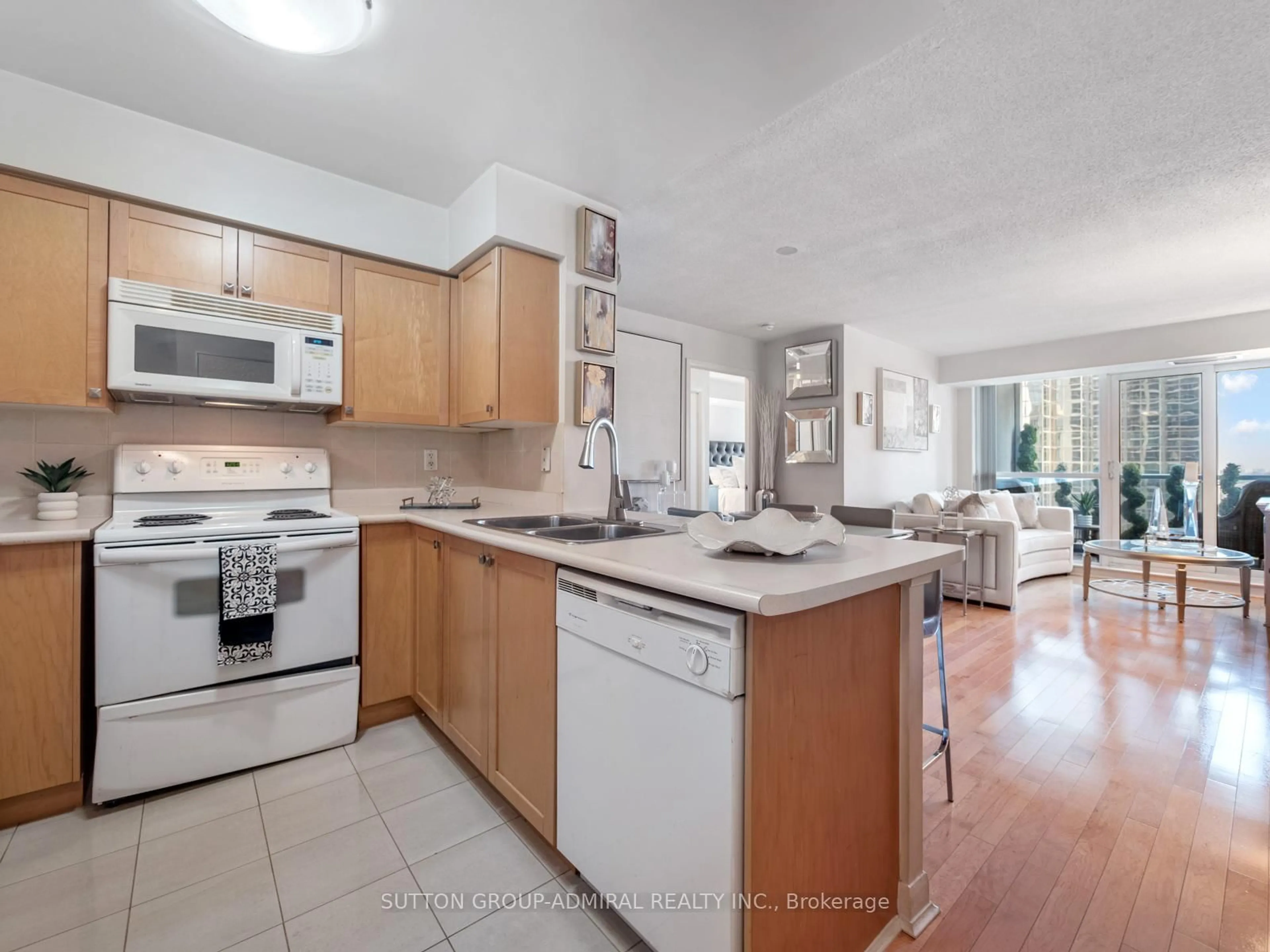 Open concept kitchen, unknown for 4978 Yonge St #1103, Toronto Ontario M2N 7G8