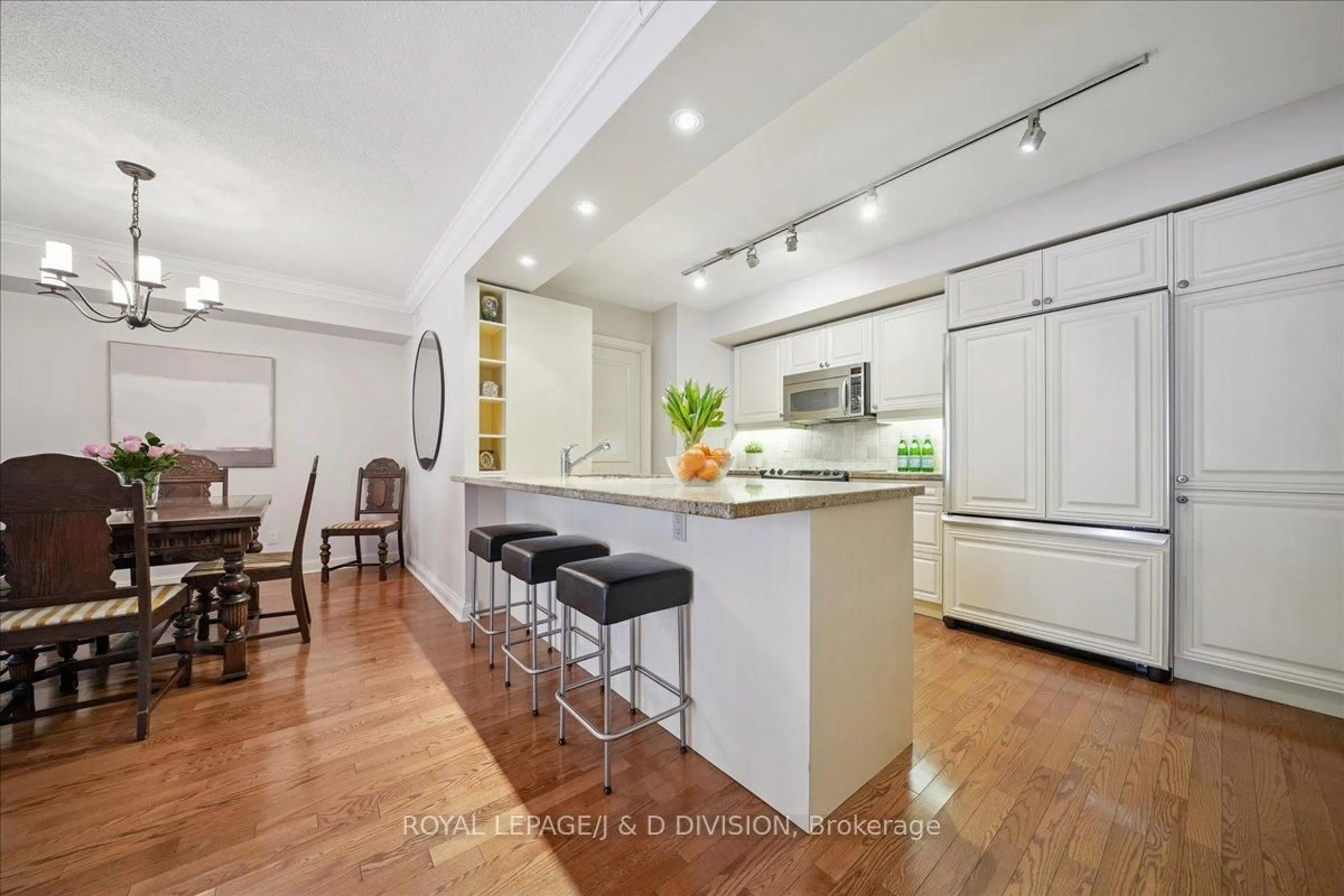 Open concept kitchen, unknown for 3800 Yonge St #507, Toronto Ontario M4N 3P7