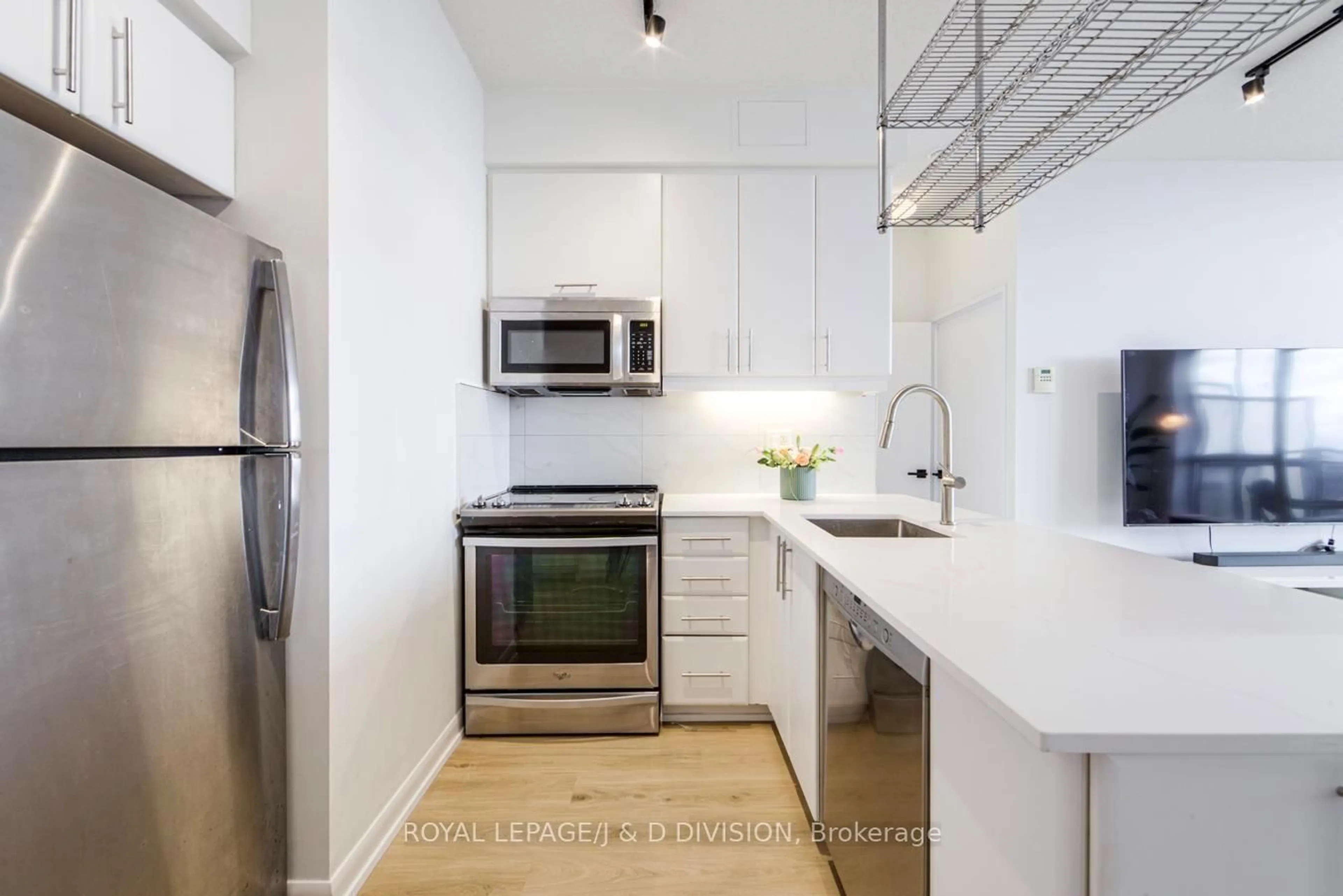 Unknown for 33 Sheppard Ave #3100, Toronto Ontario M2N 7K1