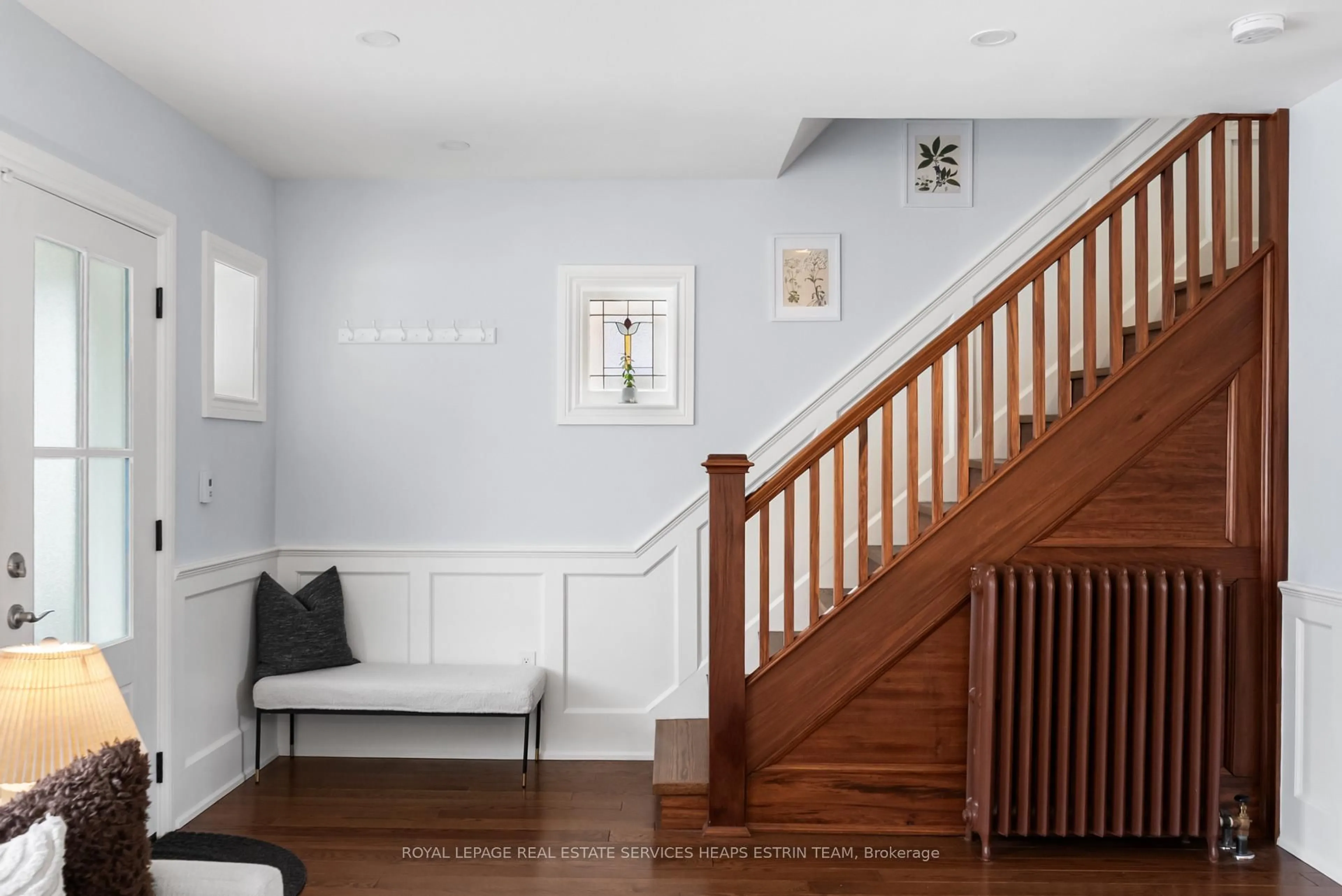 Indoor entryway for 70 Brookdale Ave, Toronto Ontario M5M 1P3