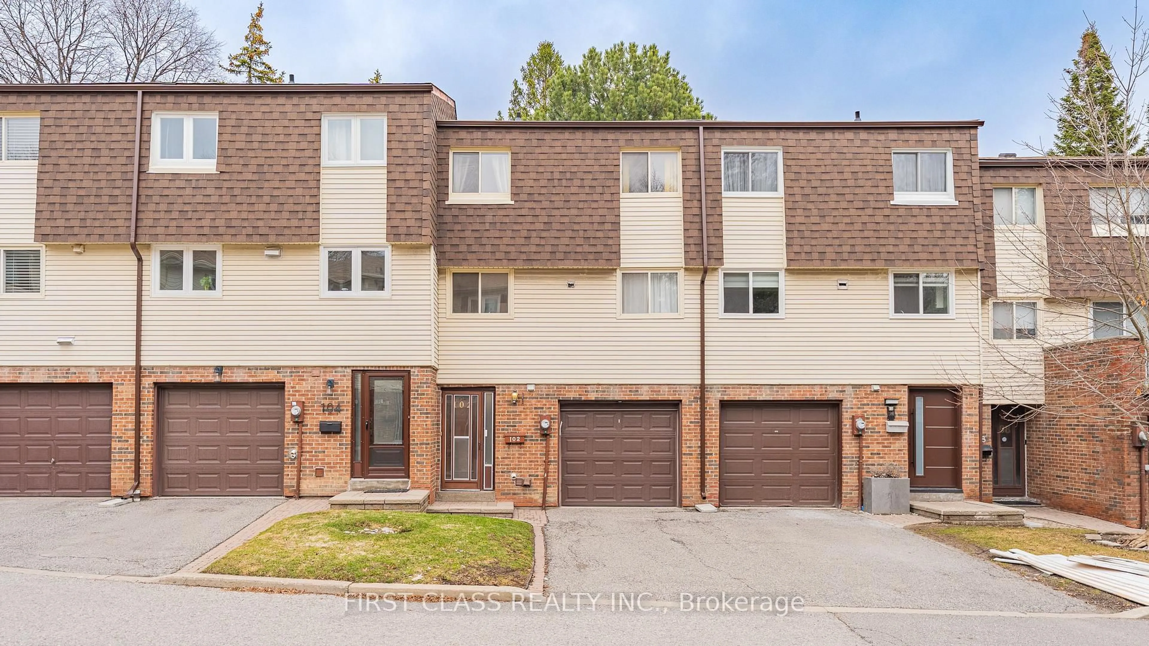 Home with brick exterior material, street for 102 Jenny Wrenway Way, Toronto Ontario M2H 2Z2