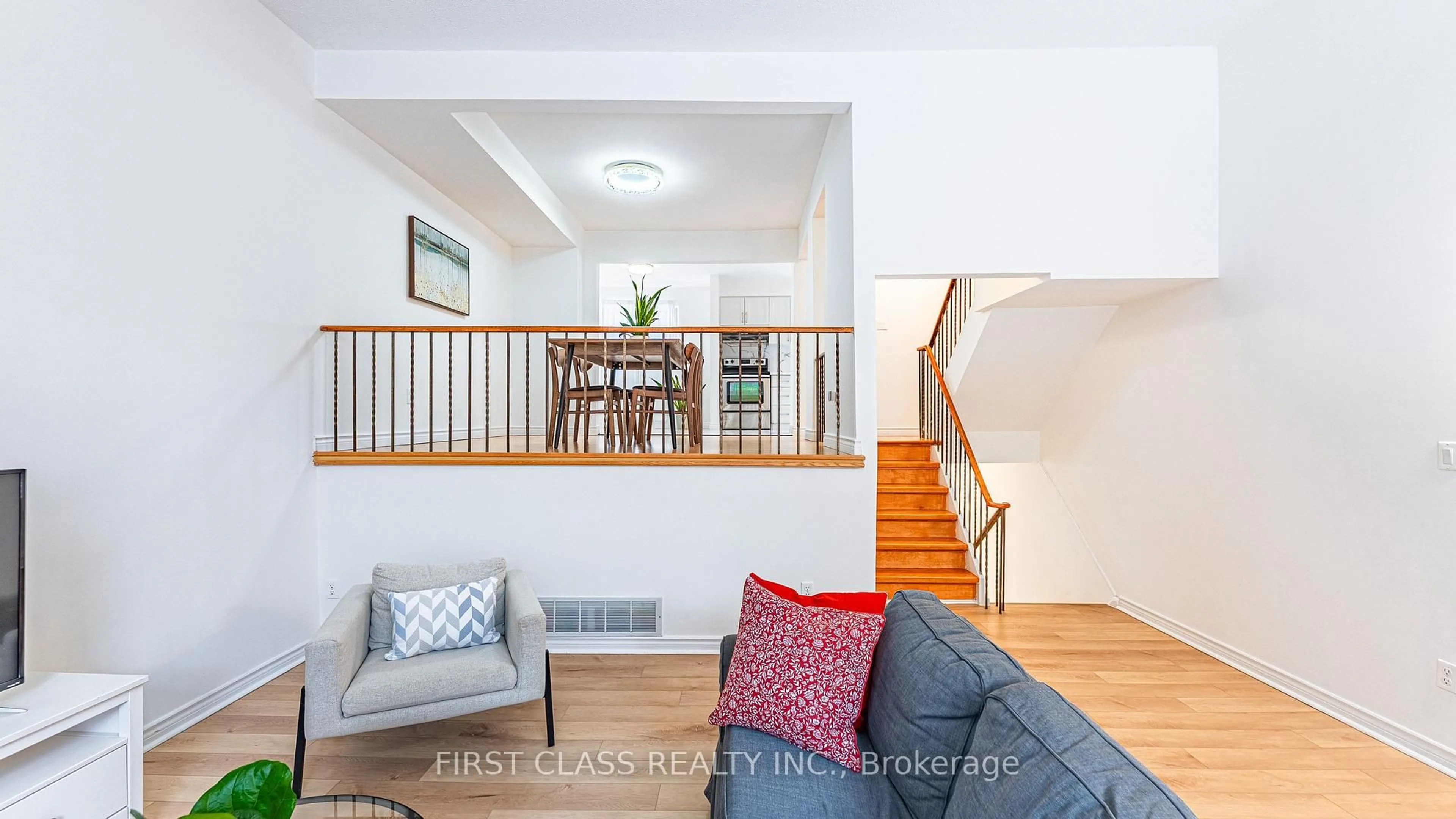 Unknown for 102 Jenny Wrenway Way, Toronto Ontario M2H 2Z2