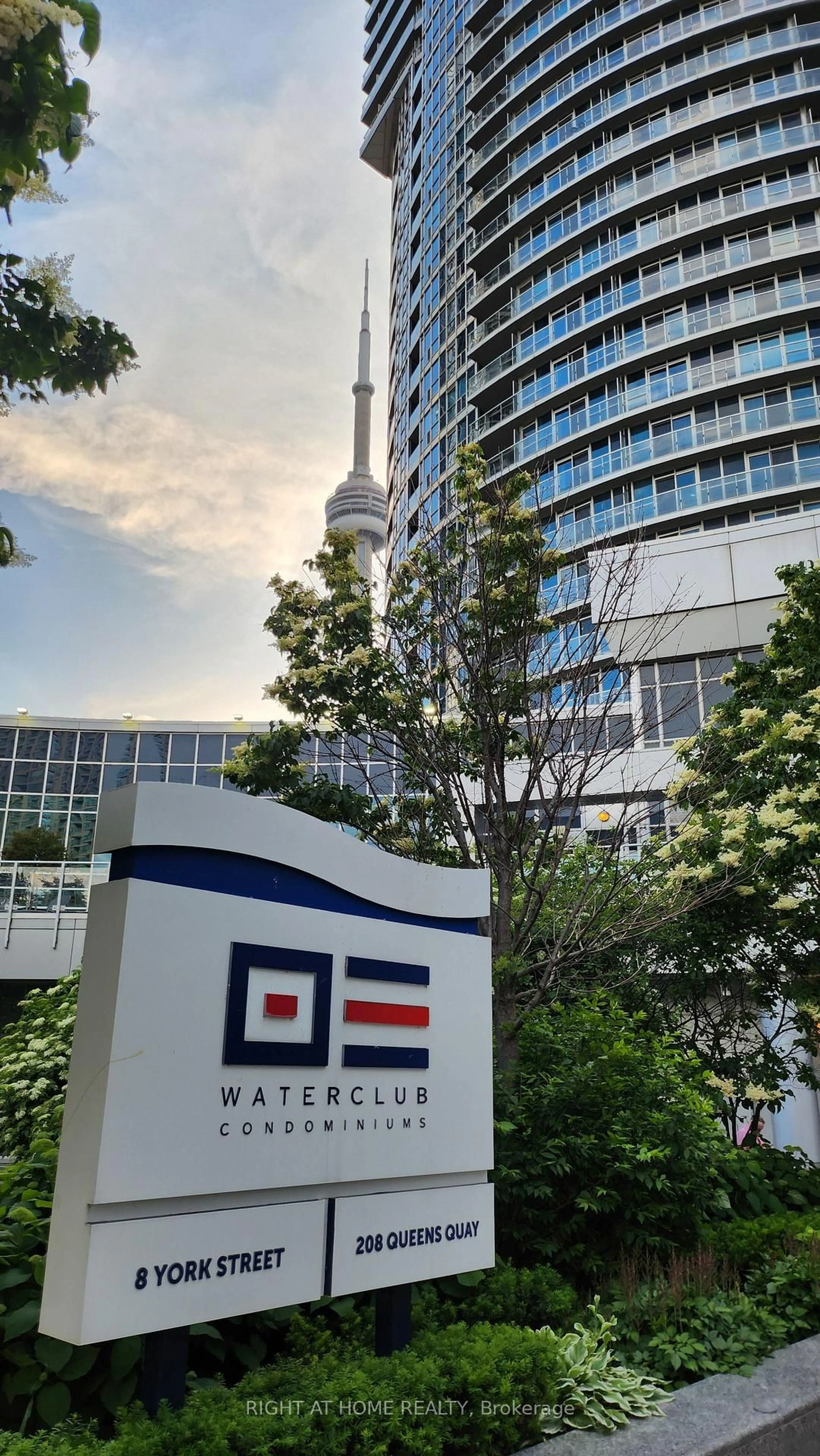 Patio, unknown for 8 York St #1912, Toronto Ontario M5J 2Y2