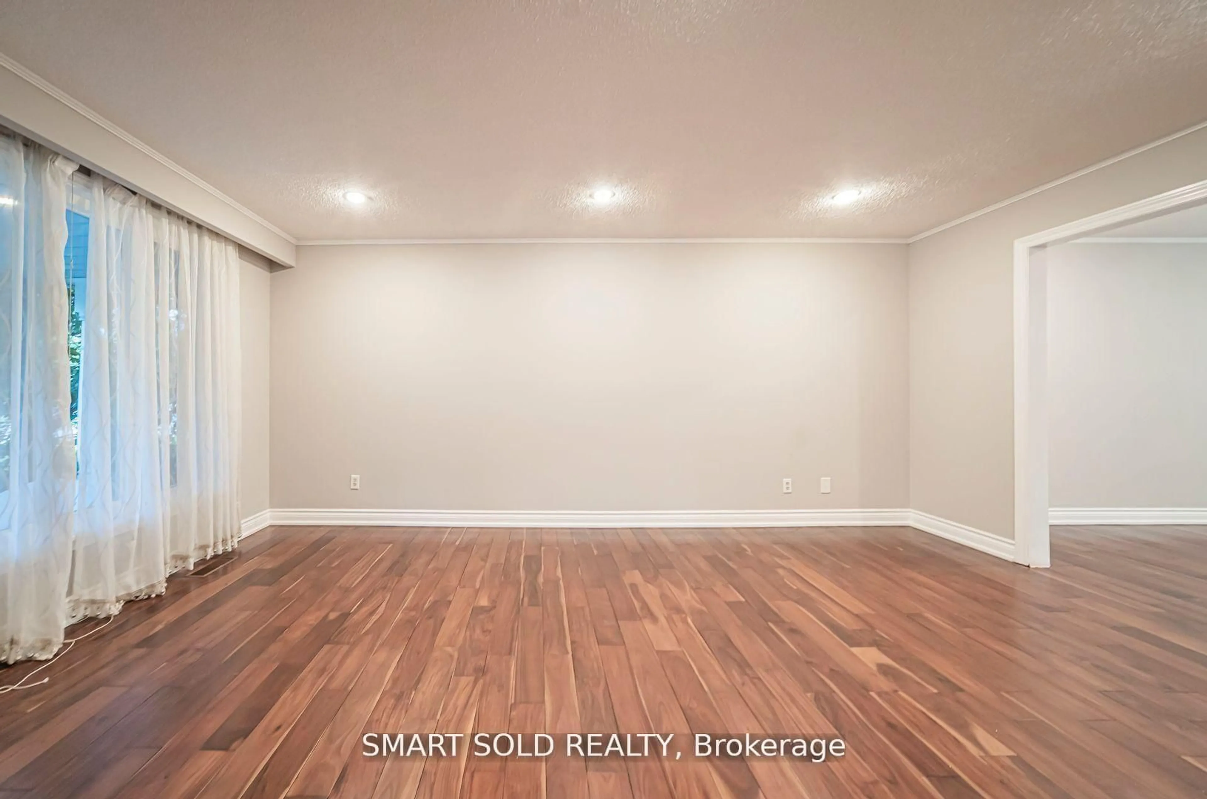 A pic of a room for 120 Abbeywood Tr, Toronto Ontario M3B 3B5