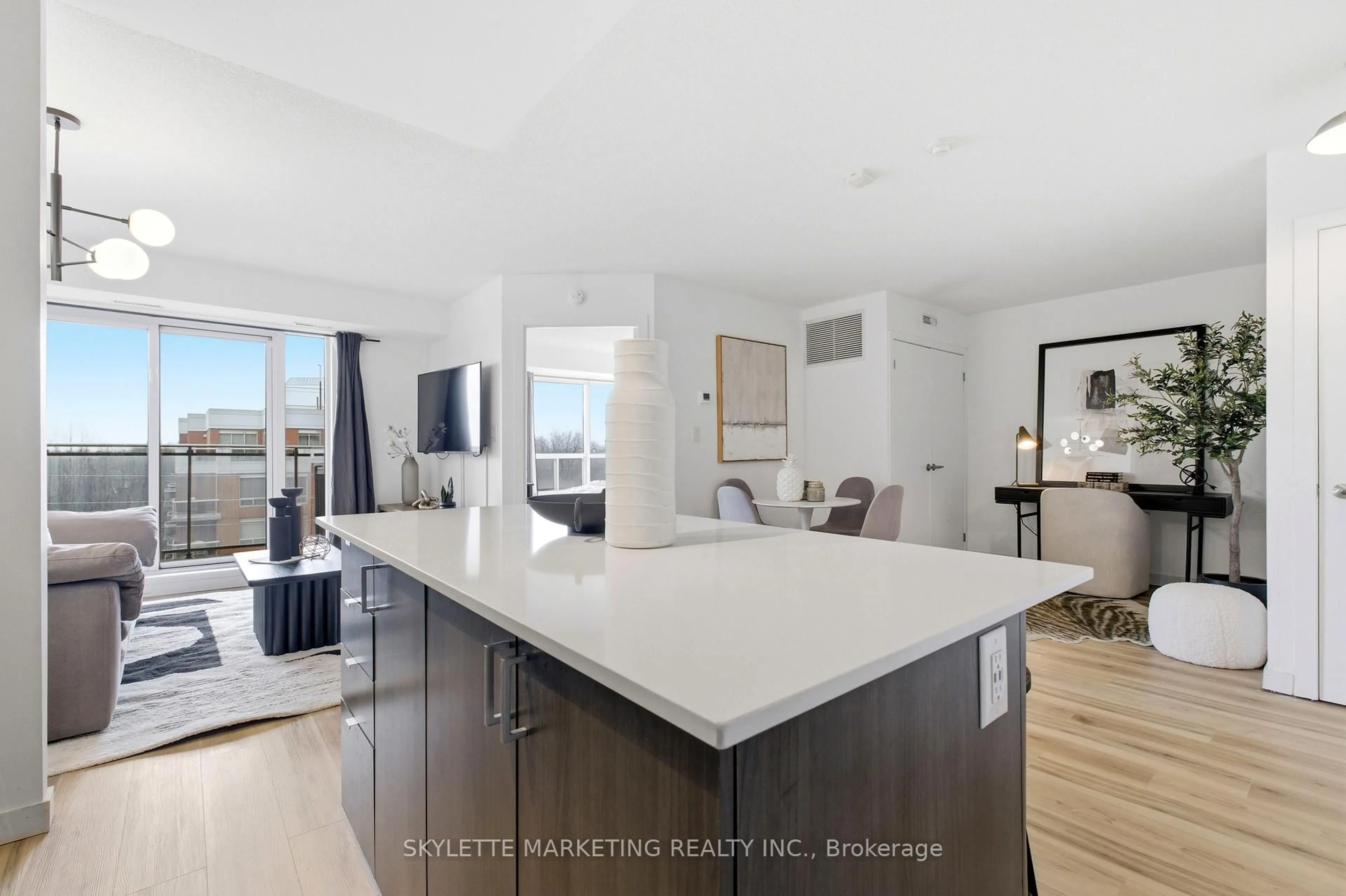 Open concept kitchen, ceramic/tile floor for 801 Sheppard Ave #701, Toronto Ontario M3H 0A8