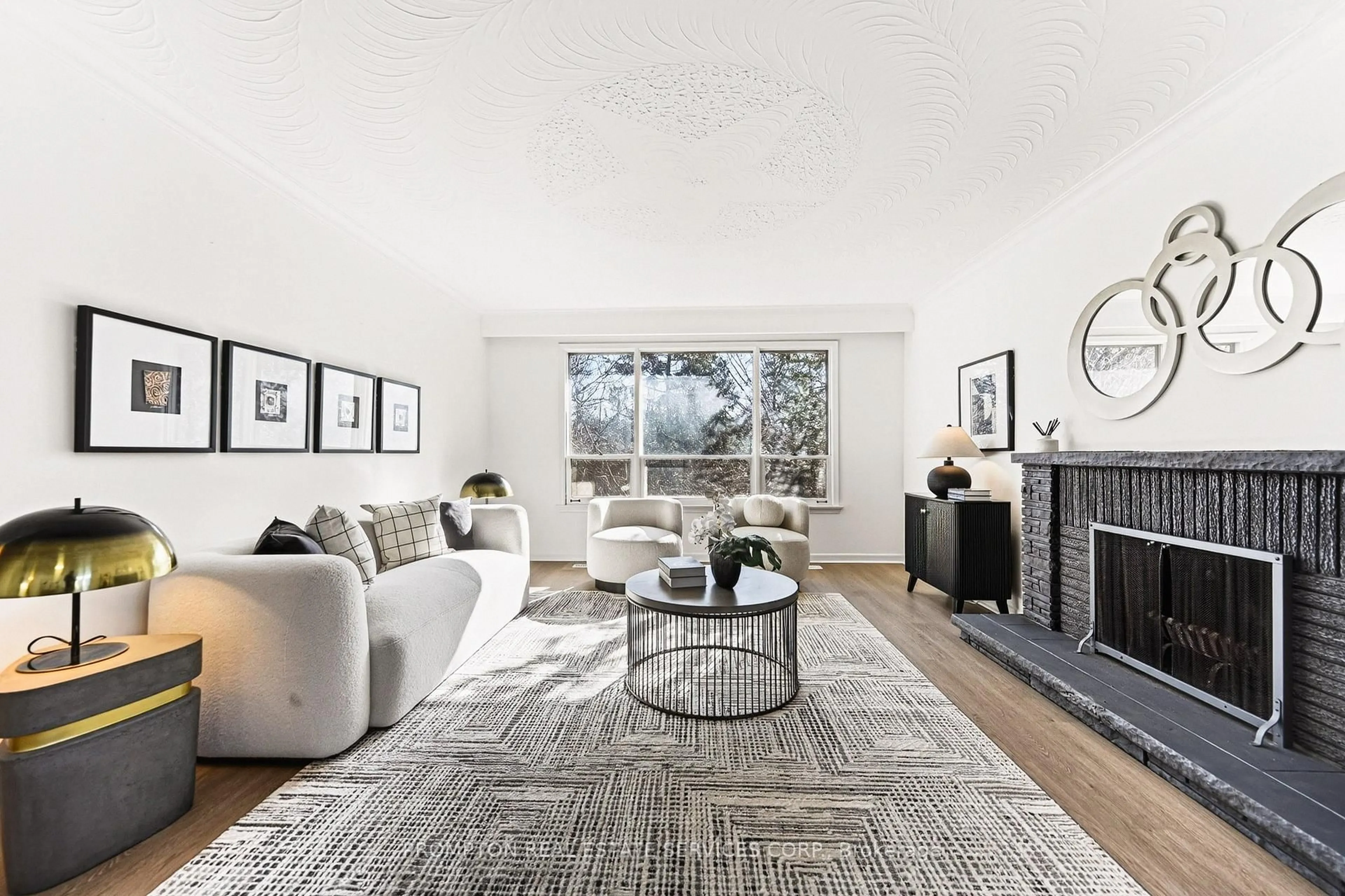 Living room with furniture, unknown for 81 Maxome Ave, Toronto Ontario M2M 3K2