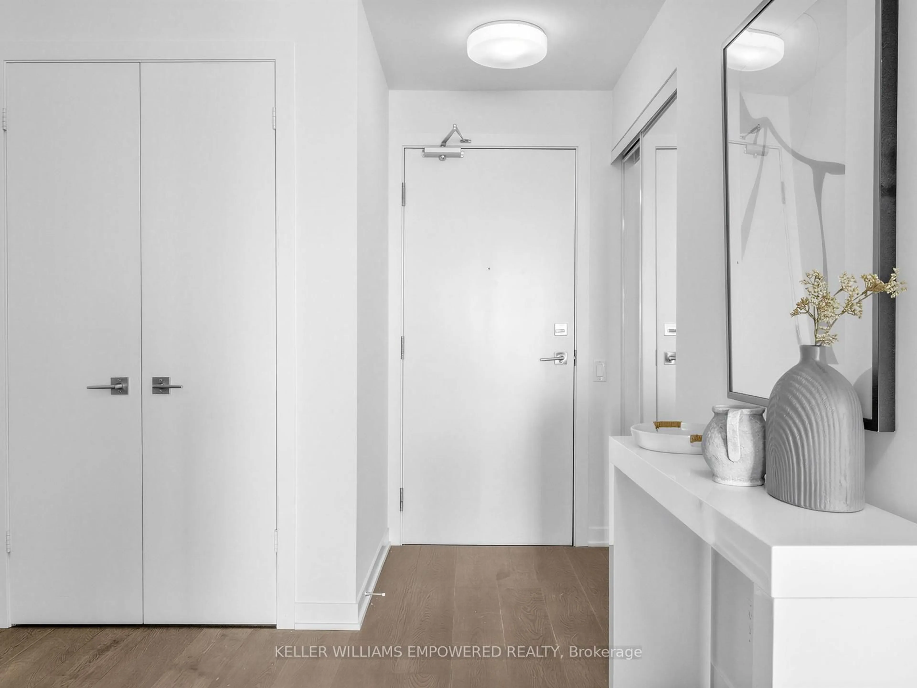 Standard bathroom, unknown for 130 Rusholme Rd #406, Toronto Ontario M6H 1A7