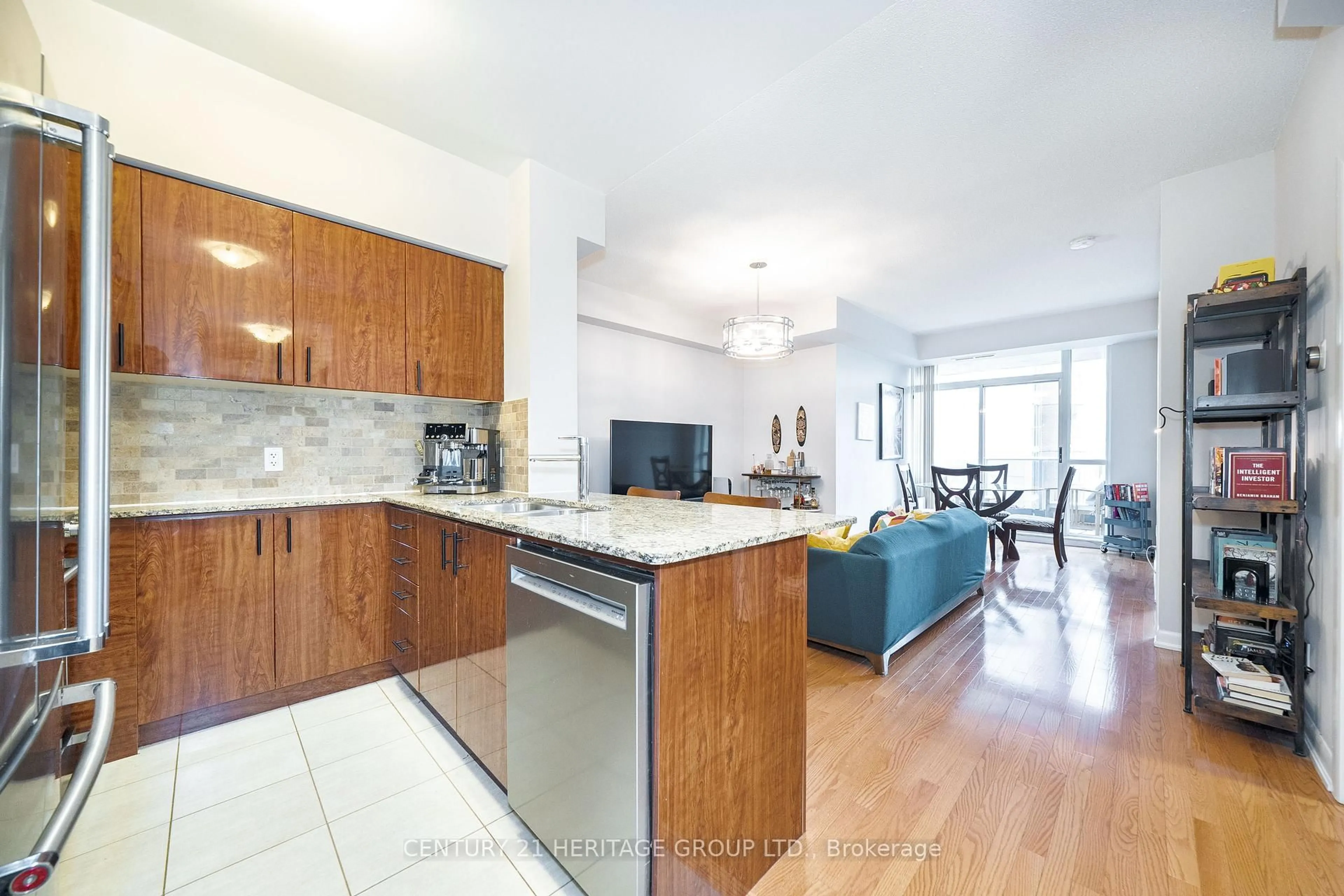 Open concept kitchen, unknown for 5791 Yonge St #306, Toronto Ontario M2M 0A8