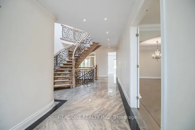 50 Yorkminster Rd, Toronto 4