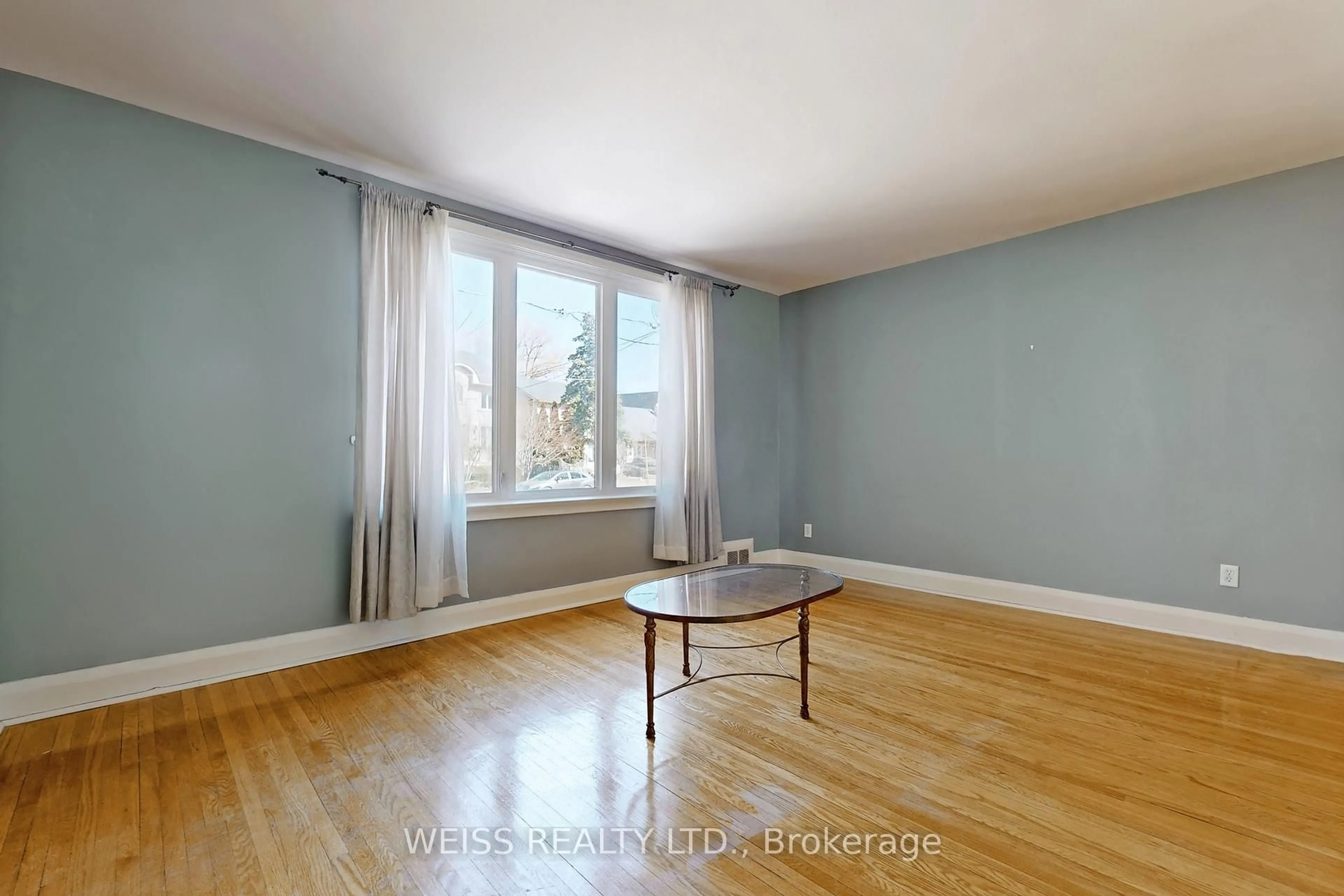 A pic of a room for 24 Graymar Ave, Toronto Ontario M3H 3B6