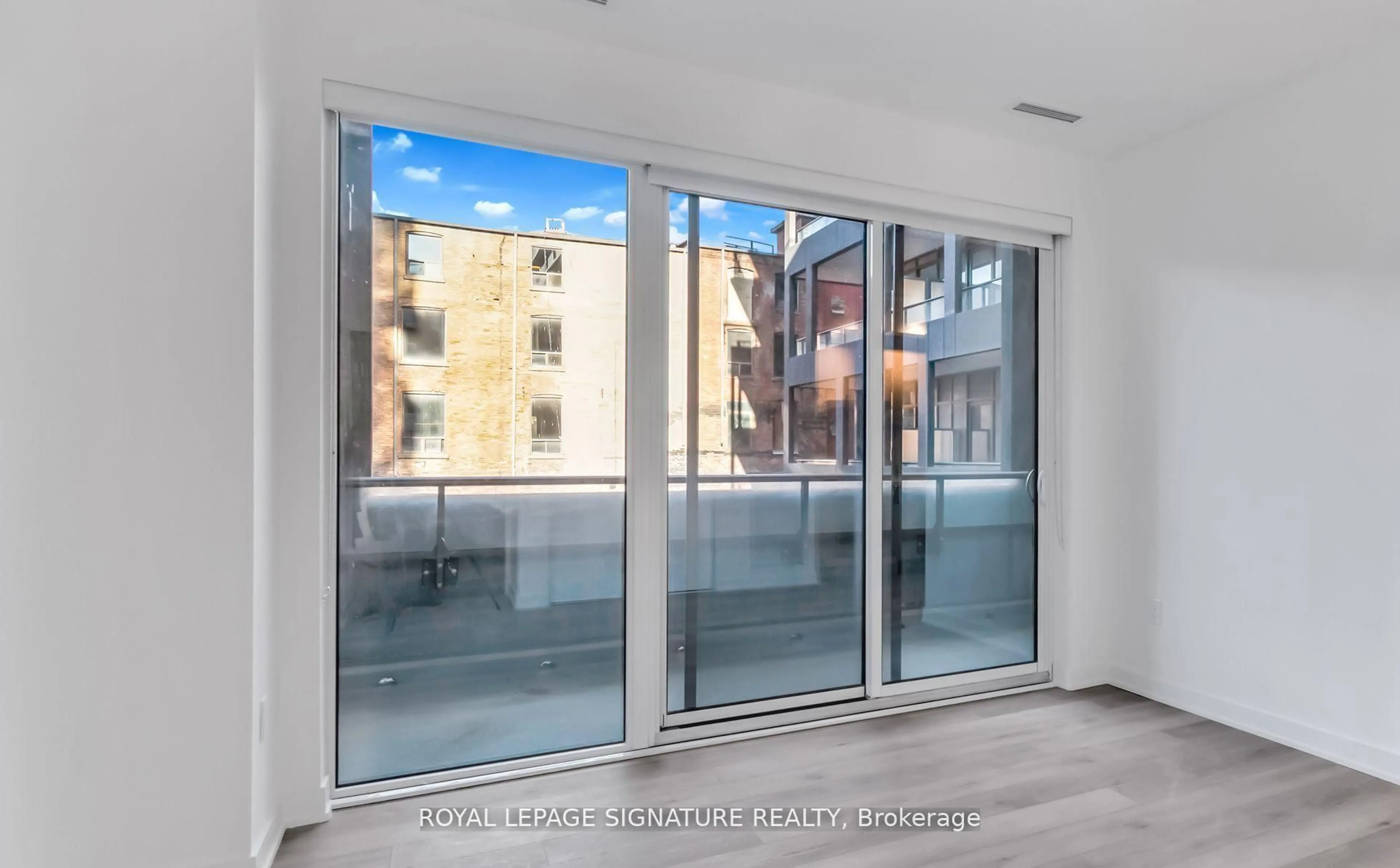 Unknown for 9 Tecumseth St #403, Toronto Ontario M5V 3G4