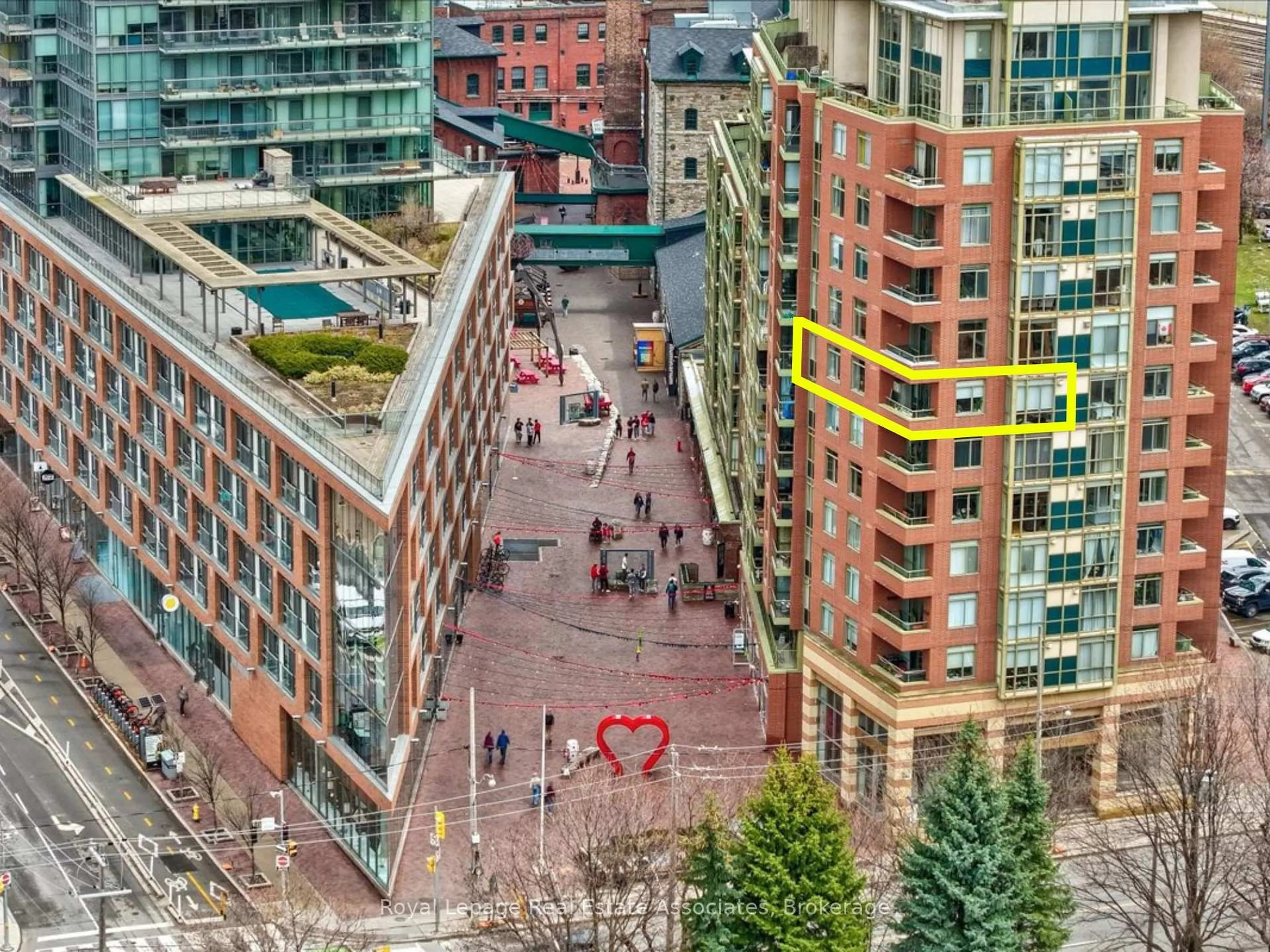 A pic from outside/outdoor area/front of a property/back of a property/a pic from drone, city buildings view from balcony for 39 Parliament St #804, Toronto Ontario M5A 4R2