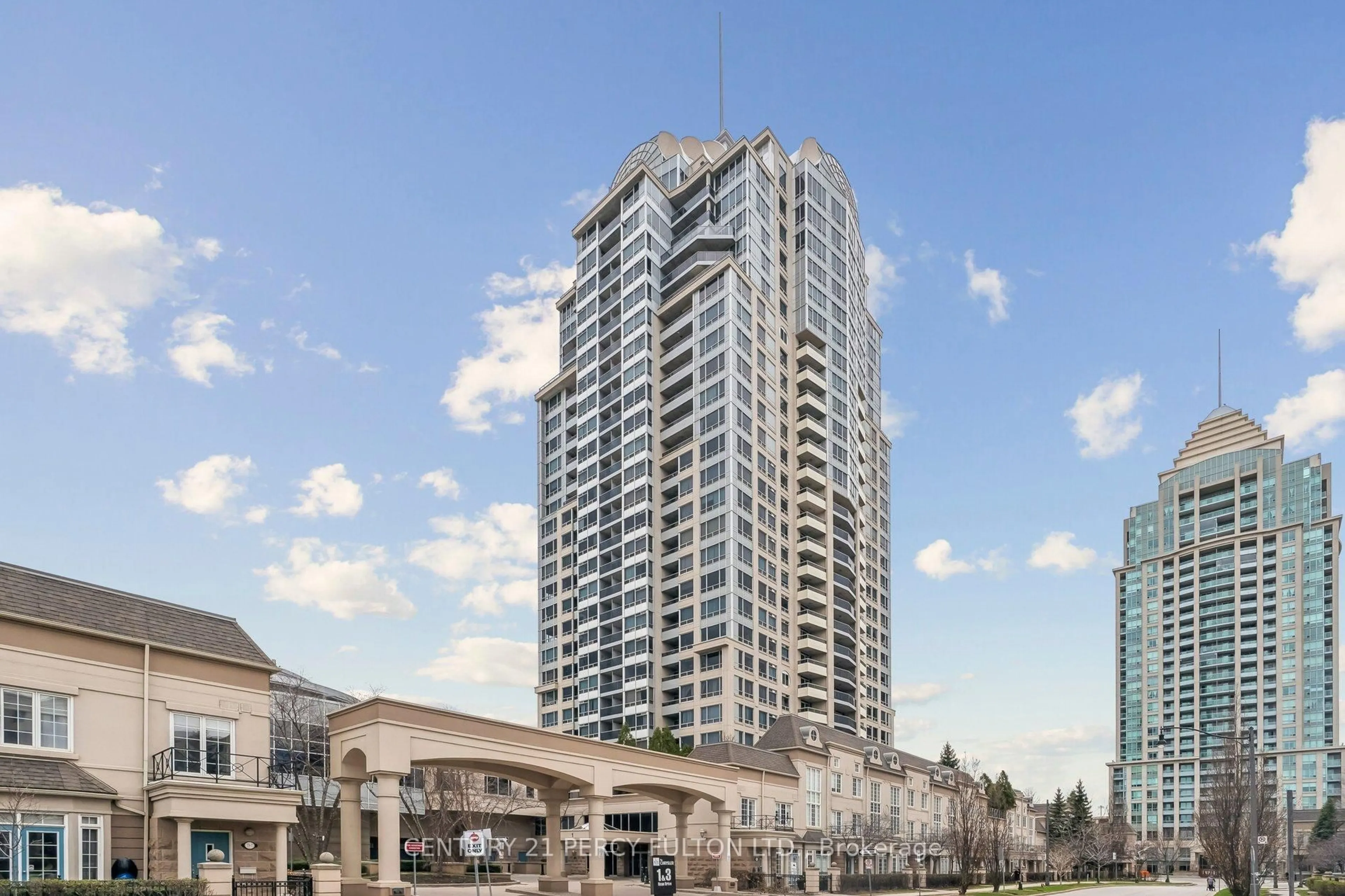 Patio, building for 1 Rean Dr #2703, Toronto Ontario M2K 3C1