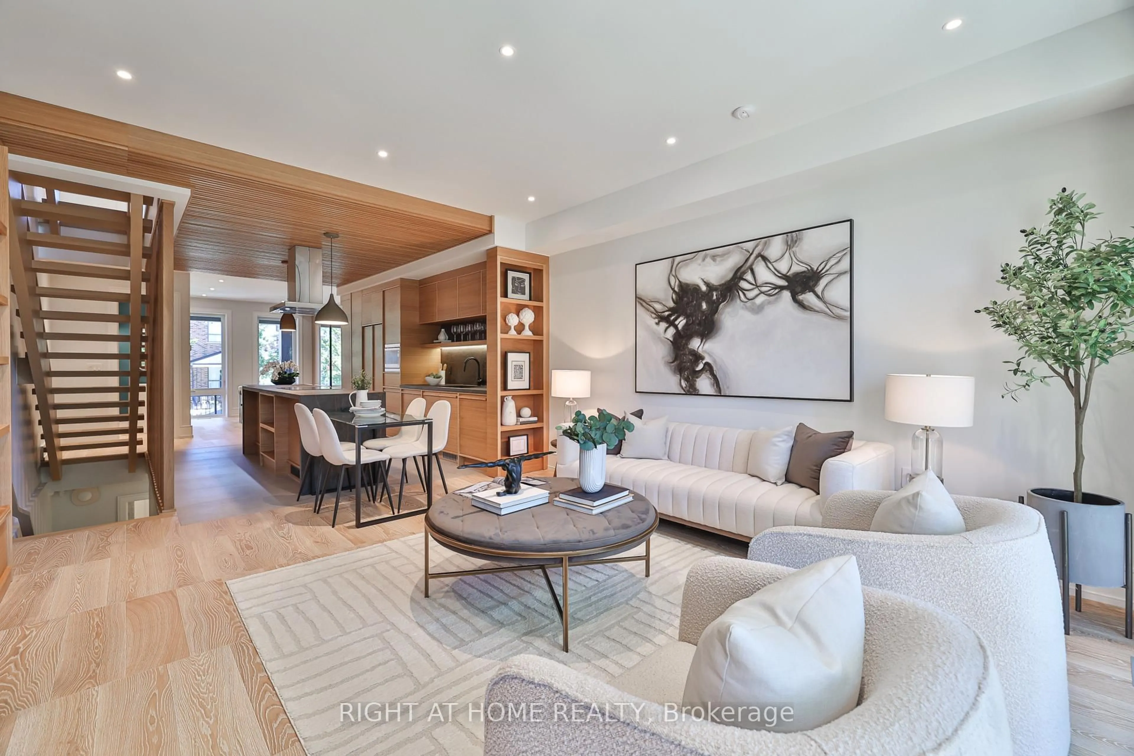 Living room with furniture, unknown for 444 Roxton Rd, Toronto Ontario M6G 3R4