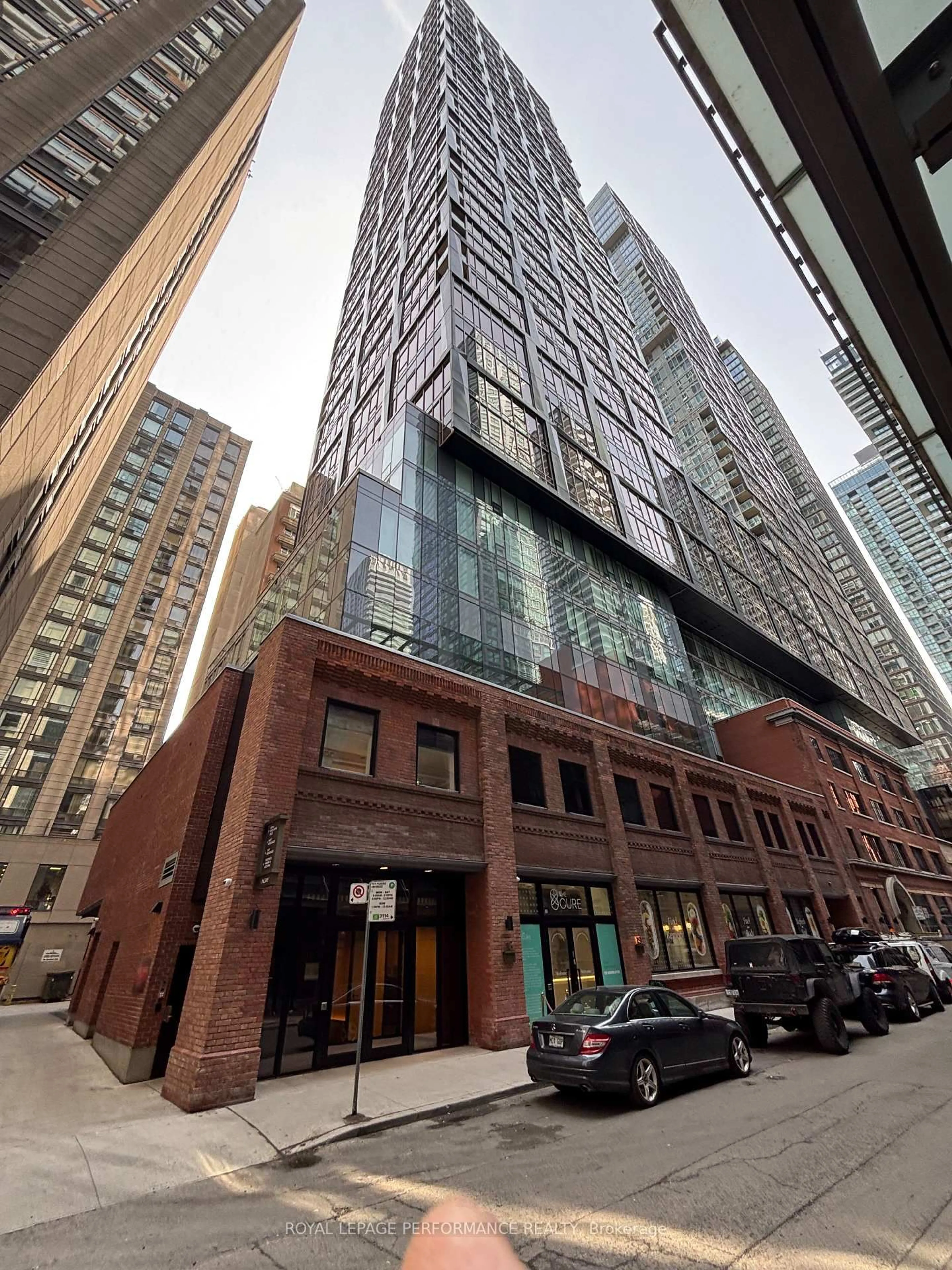 Indoor foyer for 15 Mercer St, Toronto Ontario M5V 1H2