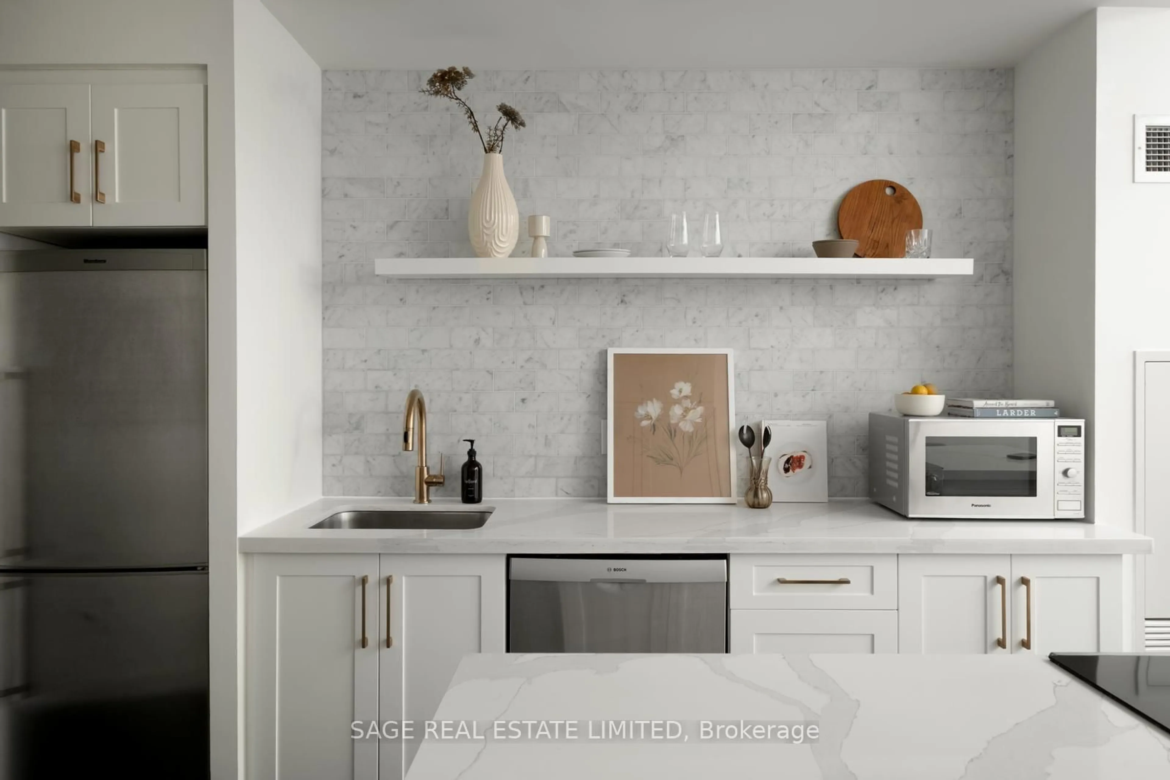 Contemporary kitchen, ceramic/tile floor for 38 Dan Leckie Way #728, Toronto Ontario M5V 2V6