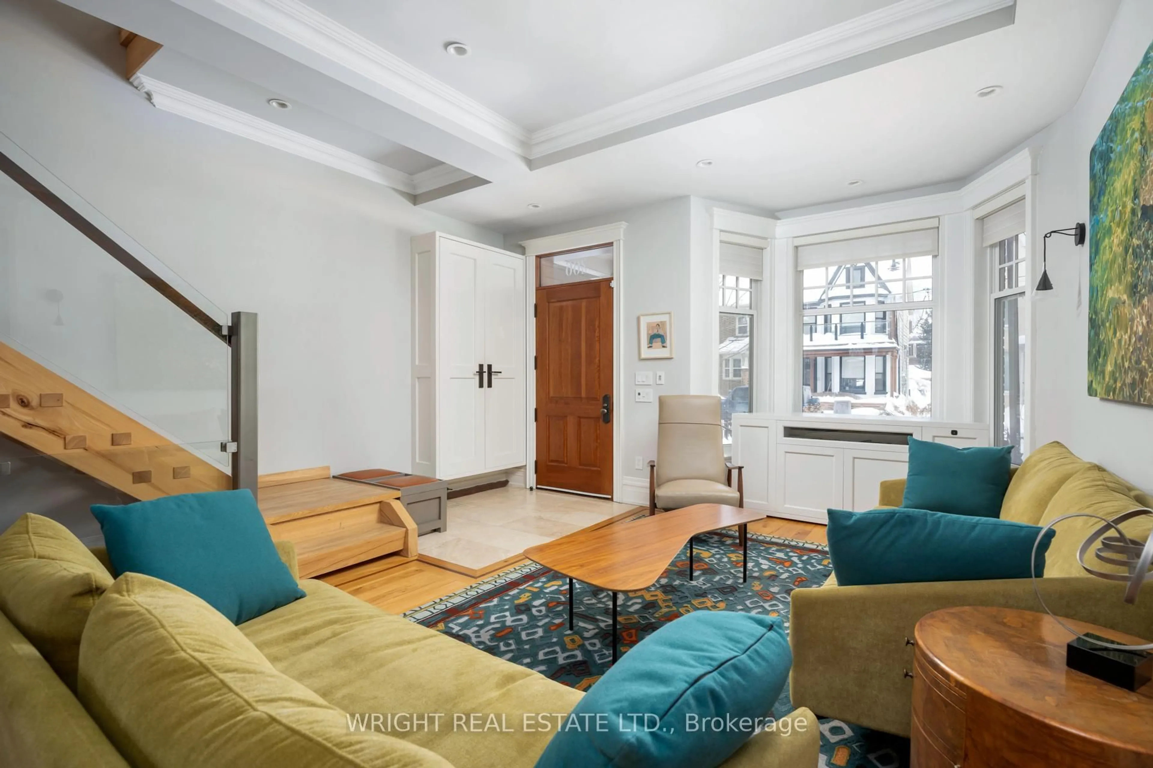 Living room with furniture, unknown for 266 Brunswick Ave, Toronto Ontario M5S 2M7