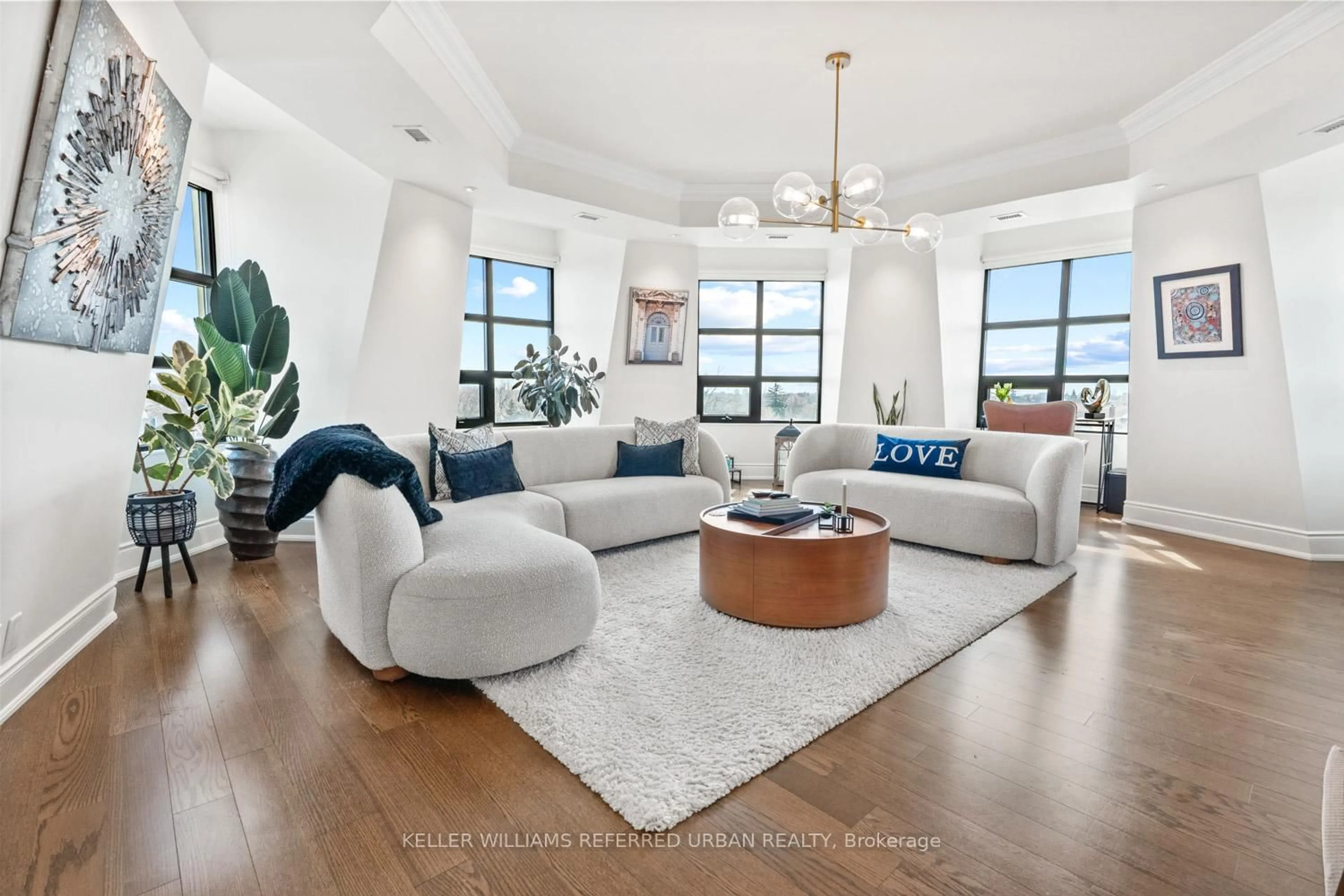 Living room with furniture, unknown for 650 Mount Pleasant Rd #708, Toronto Ontario M4S 2N5