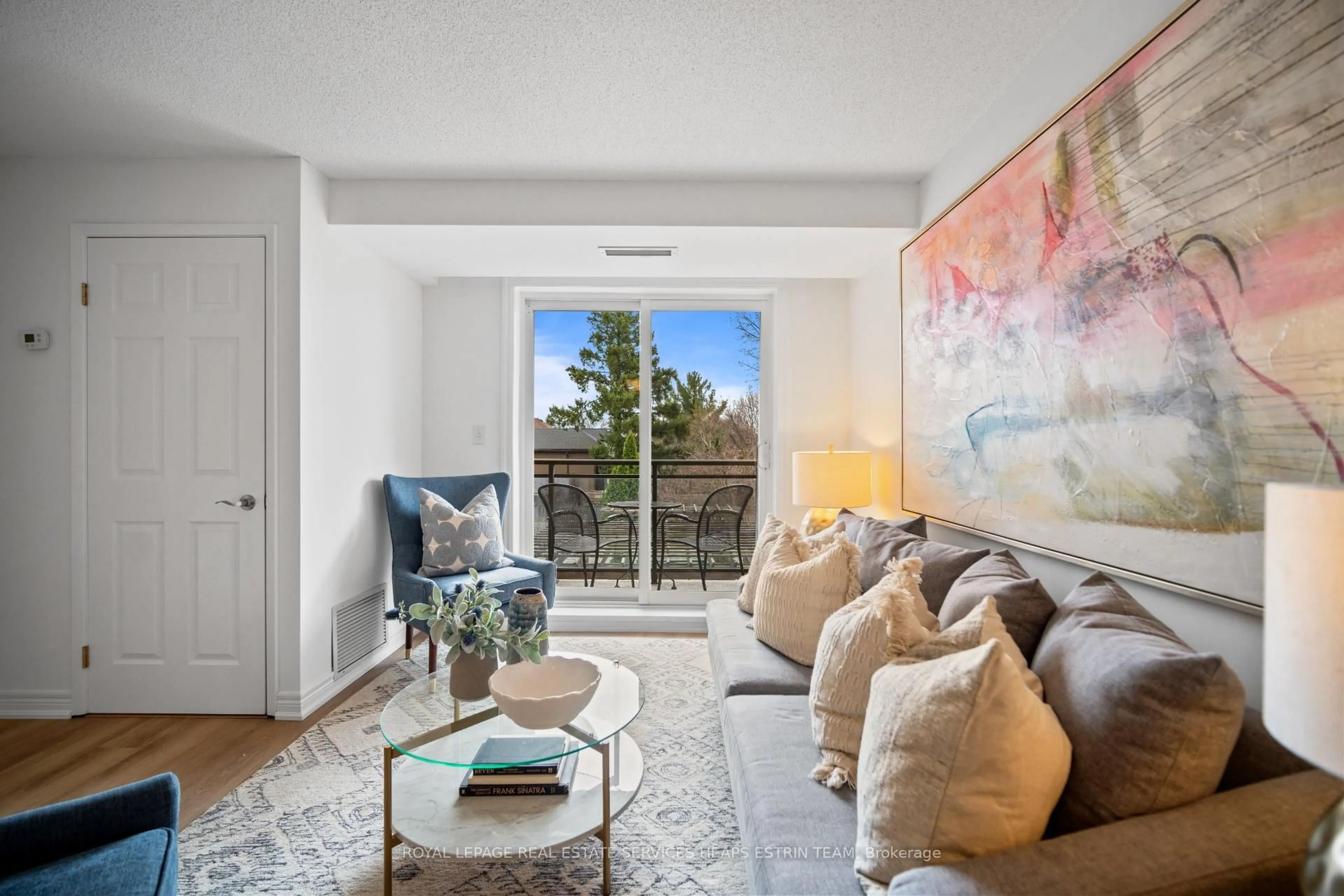 Living room with furniture, unknown for 645 Millwood Rd #201, Toronto Ontario M4S 1L1