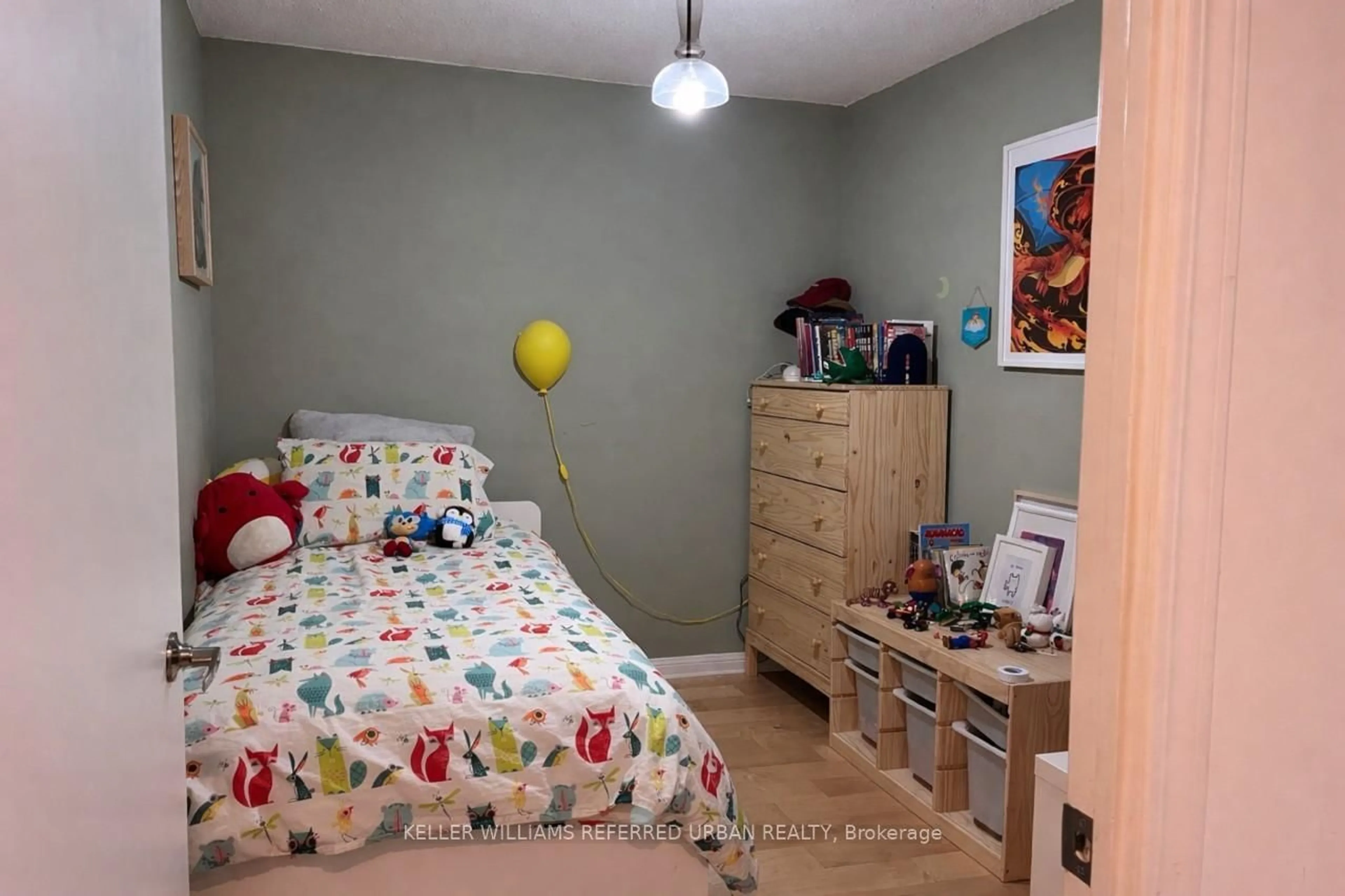A pic of a room for 1000 King St #311, Toronto Ontario M6K 3N1