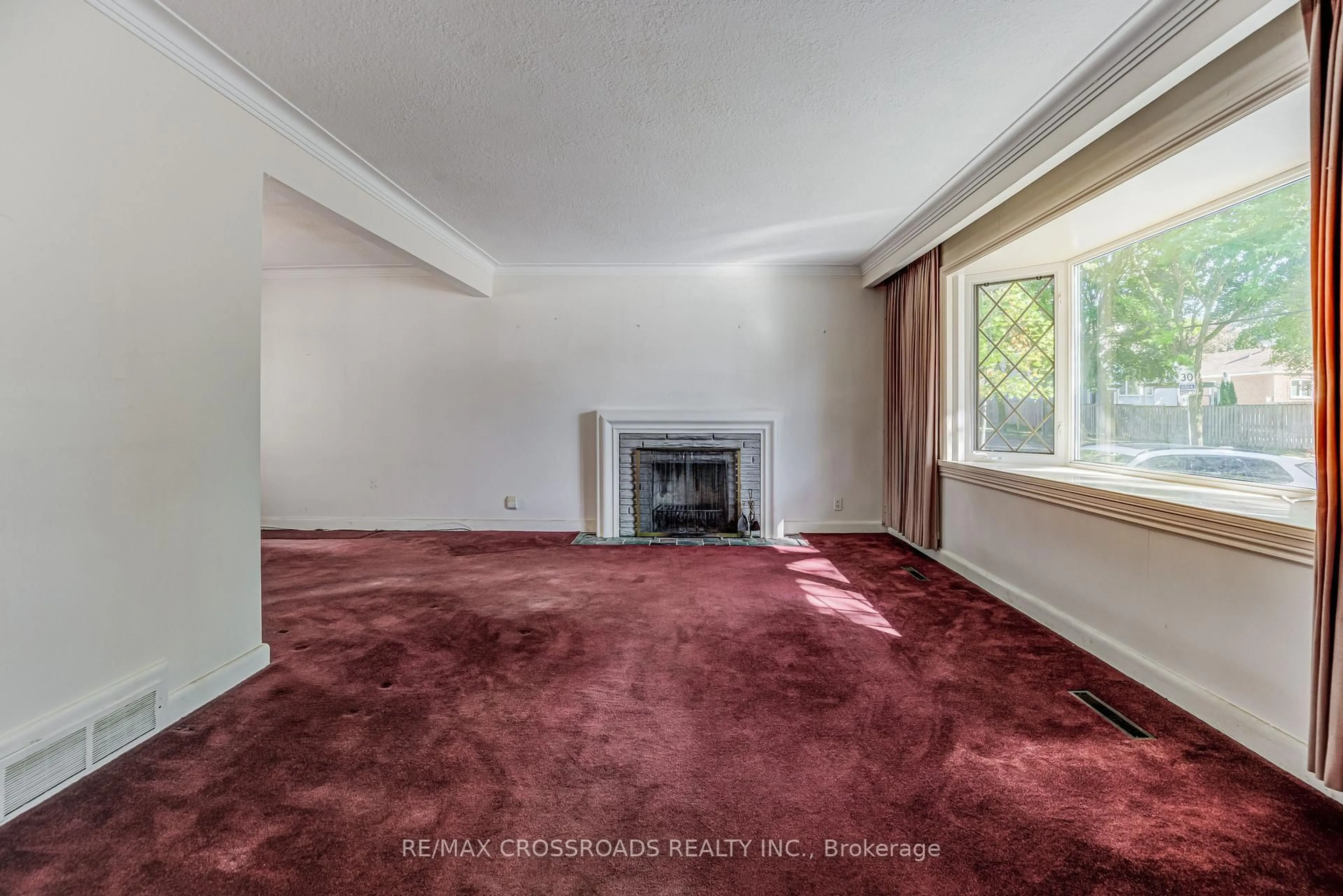 A pic of a room for 156 Florence Ave, Toronto Ontario M2N 1G4