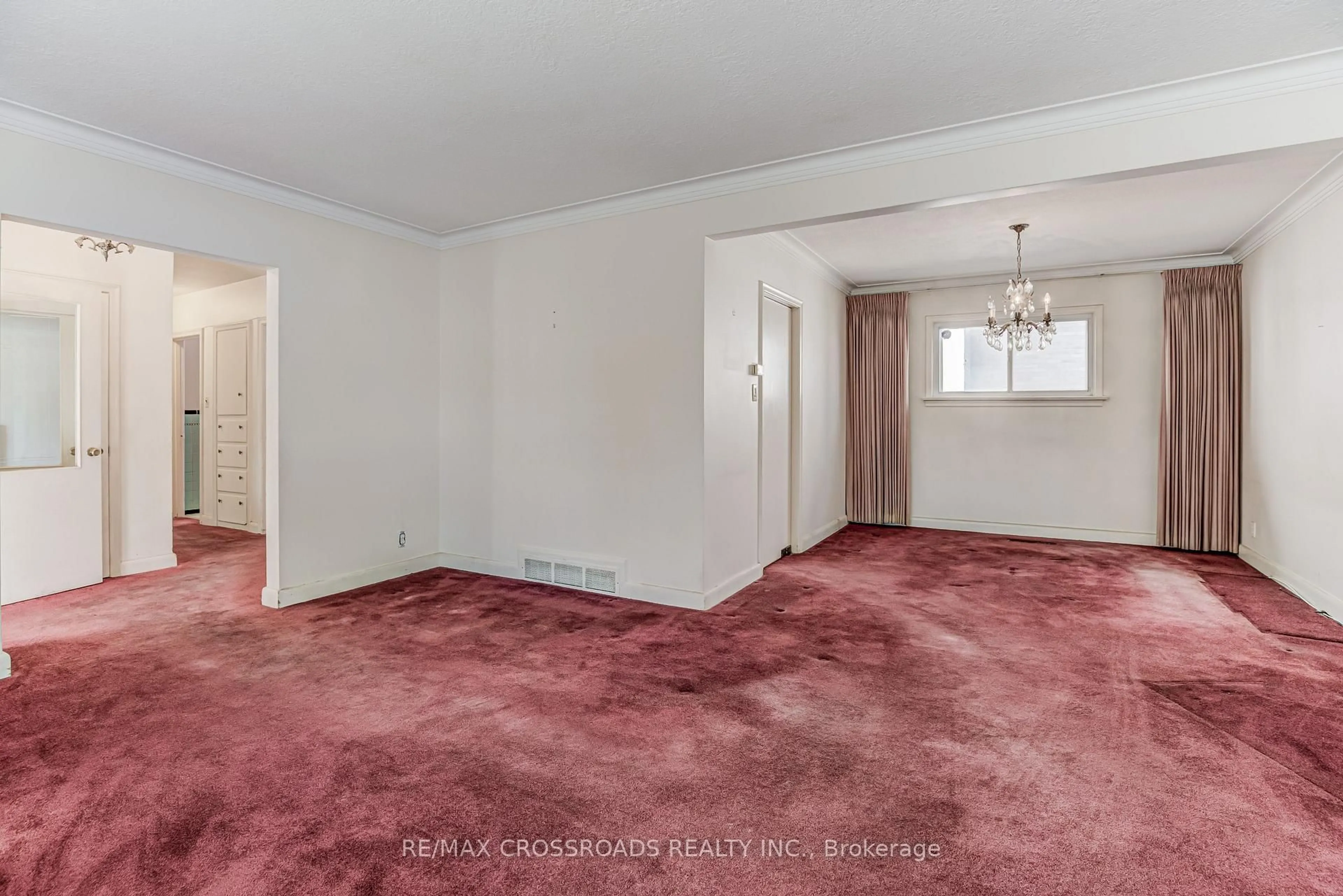 A pic of a room for 156 Florence Ave, Toronto Ontario M2N 1G4