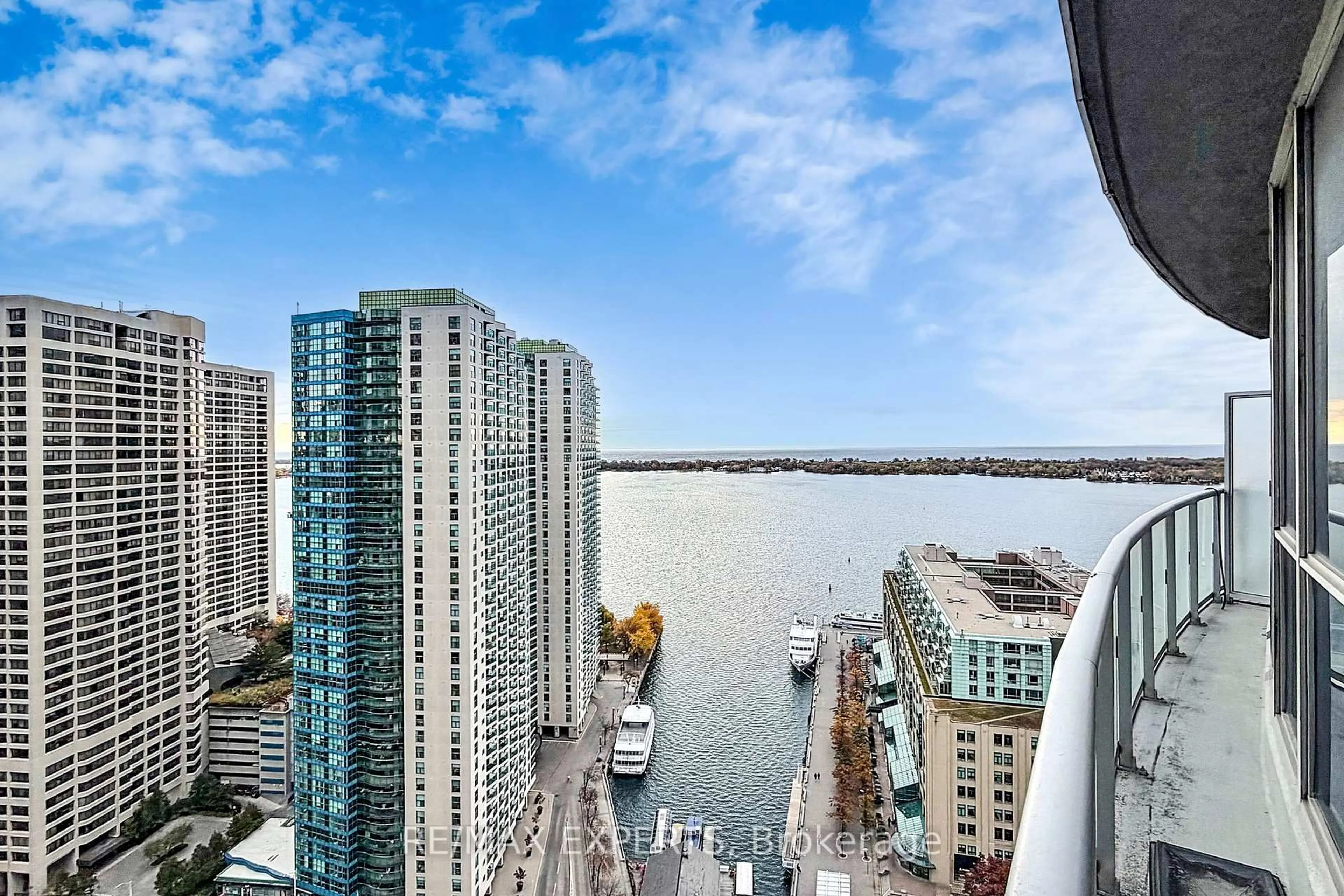 Unknown for 8 York St #2905, Toronto Ontario M5J 2Y2