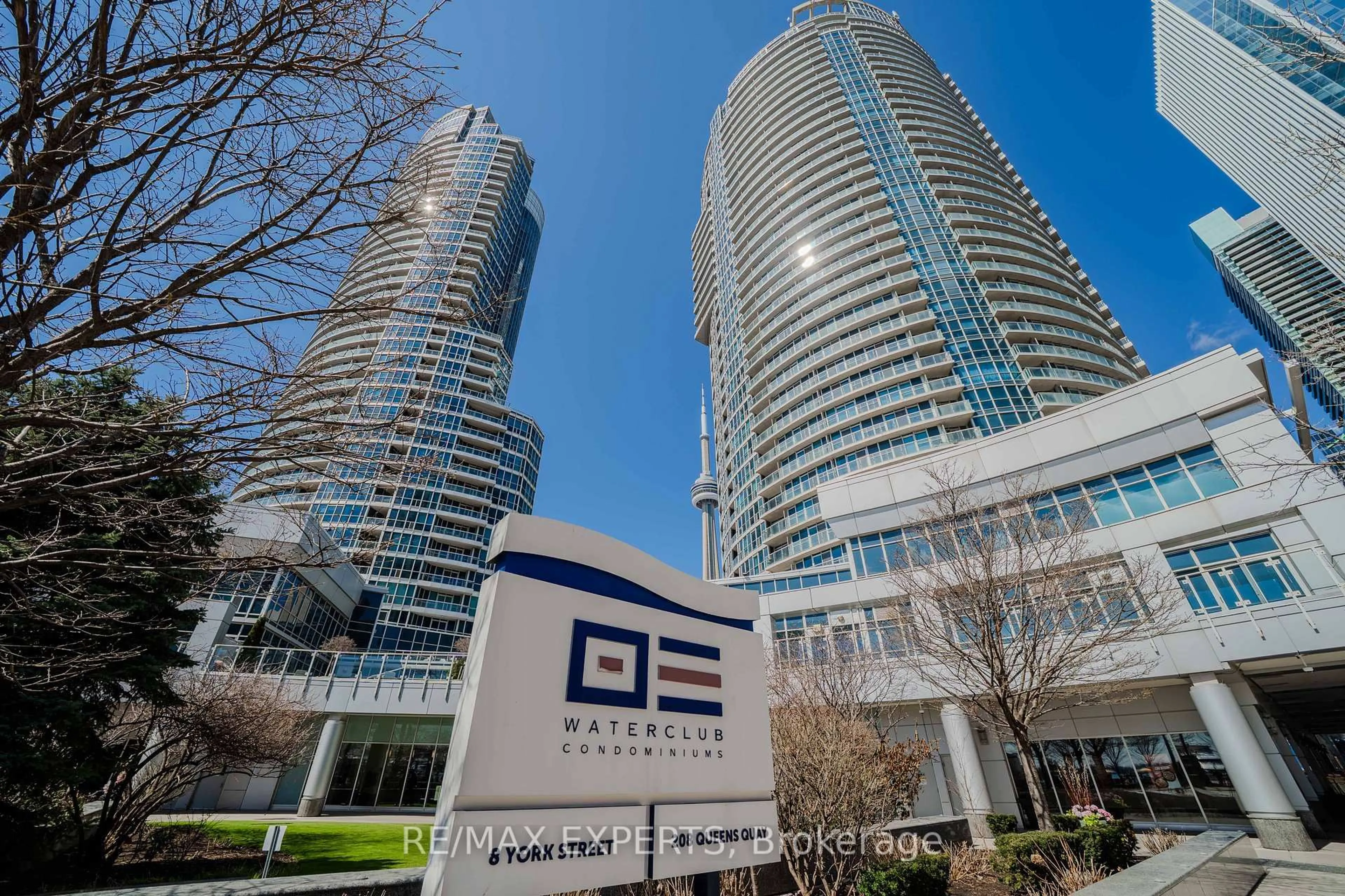 Indoor foyer for 8 York St #2905, Toronto Ontario M5J 2Y2