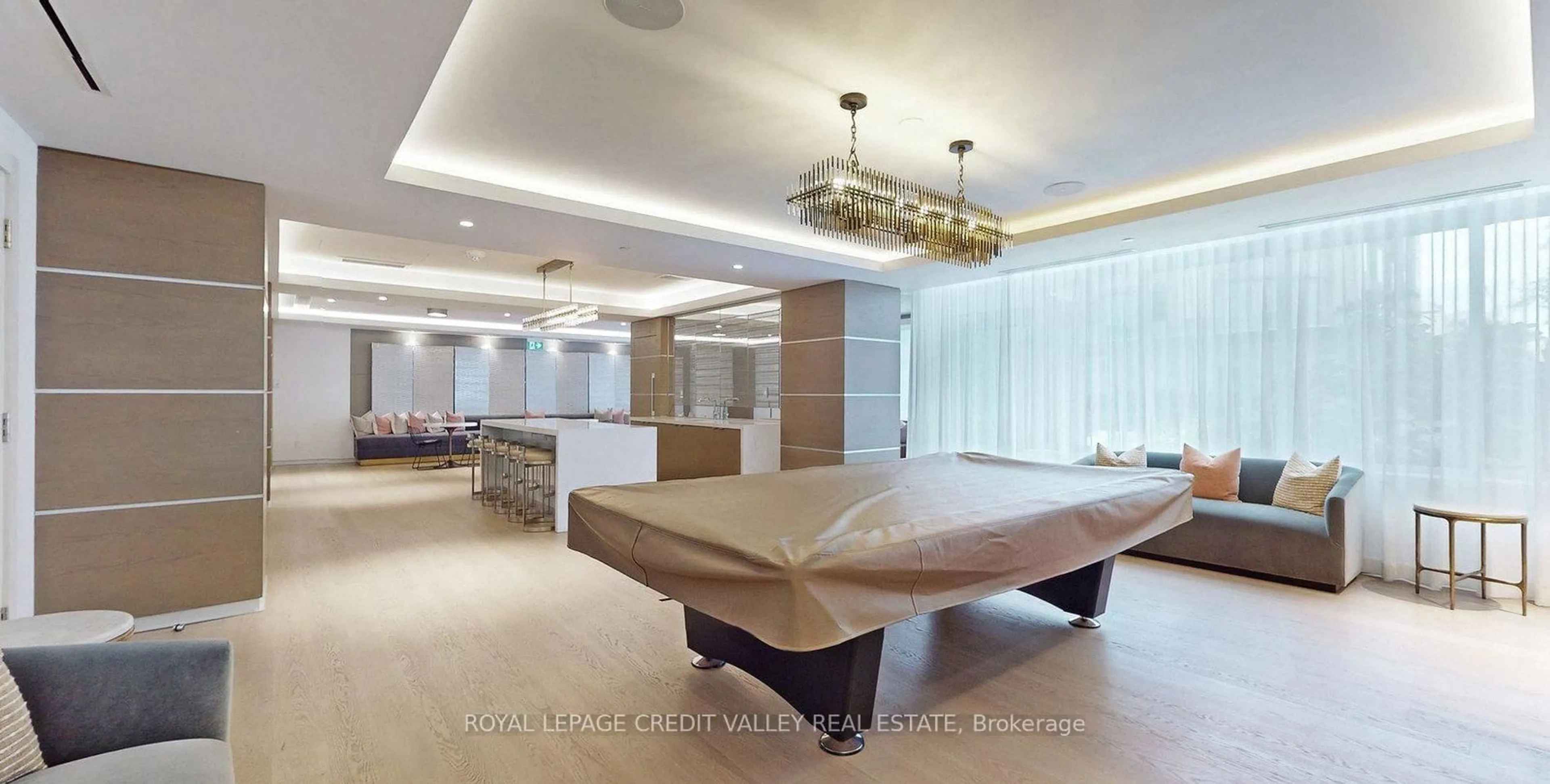 Lobby for 188 Cumberland St #1806, Toronto Ontario M5R 0B6