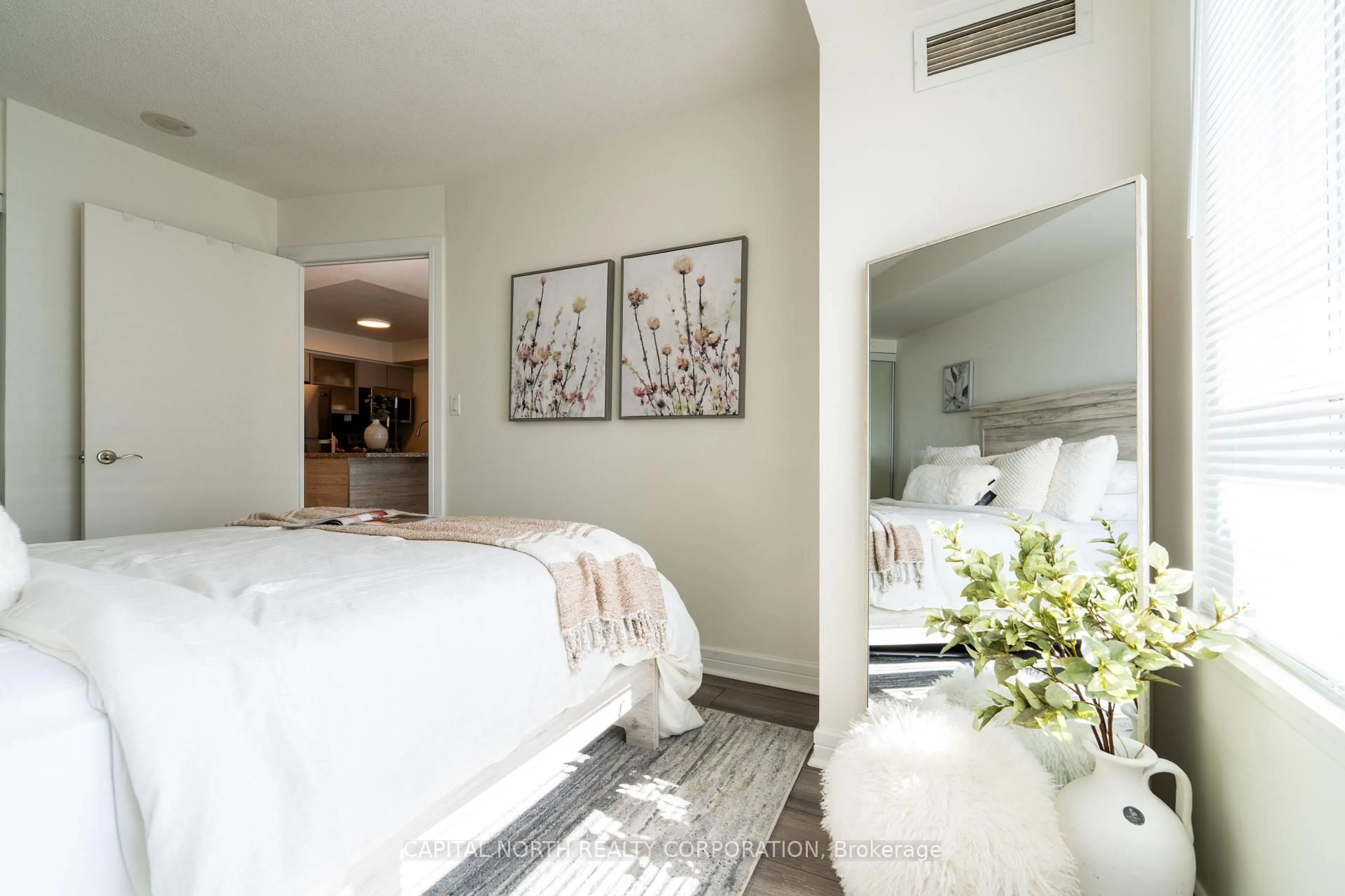 Bedroom with bed, unknown for 16 Harrison Garden Blvd #1706, Toronto Ontario M2N 7J6