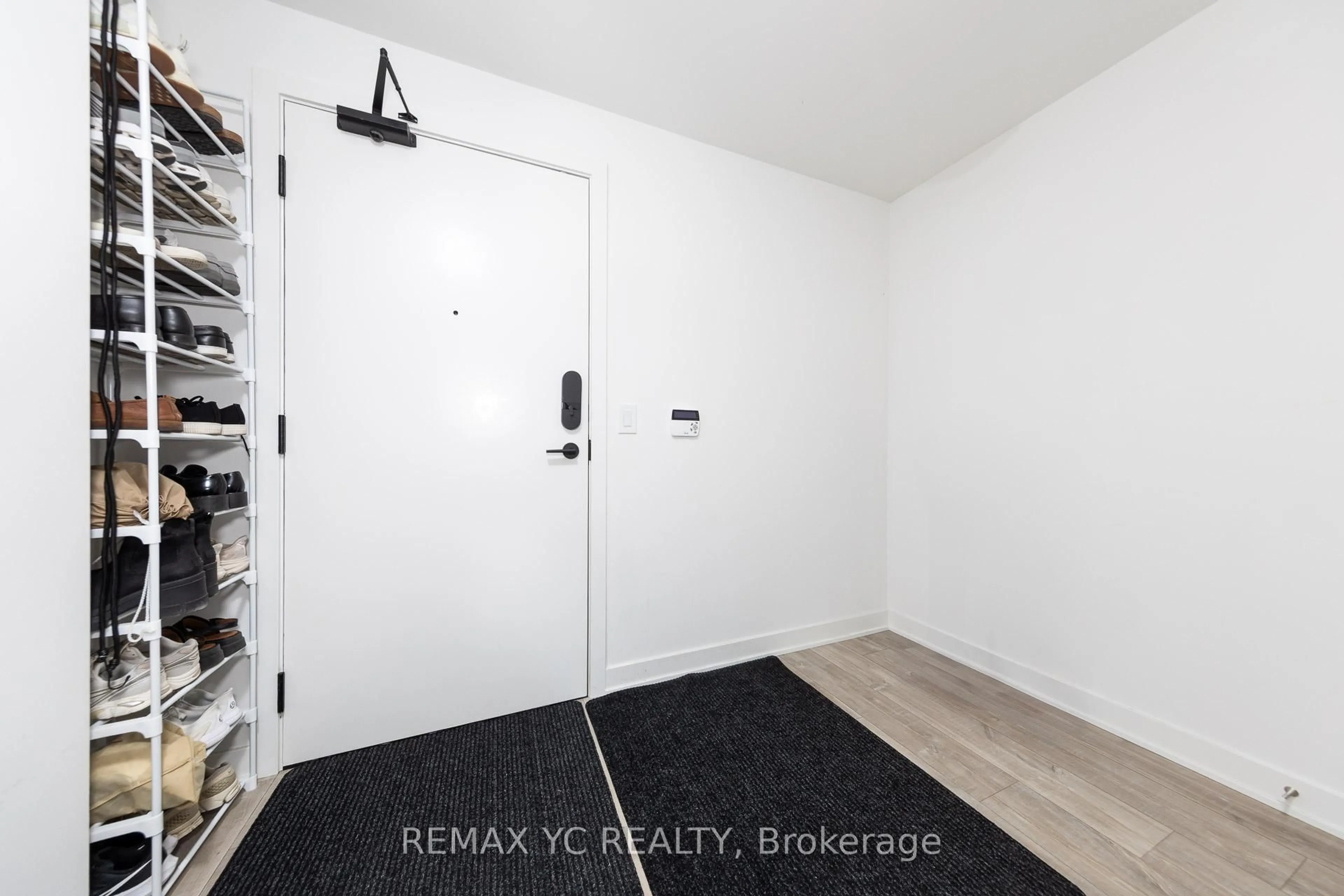 Indoor entryway for 135 Lower Sherbourne St #1464, Toronto Ontario M5A 1Y4