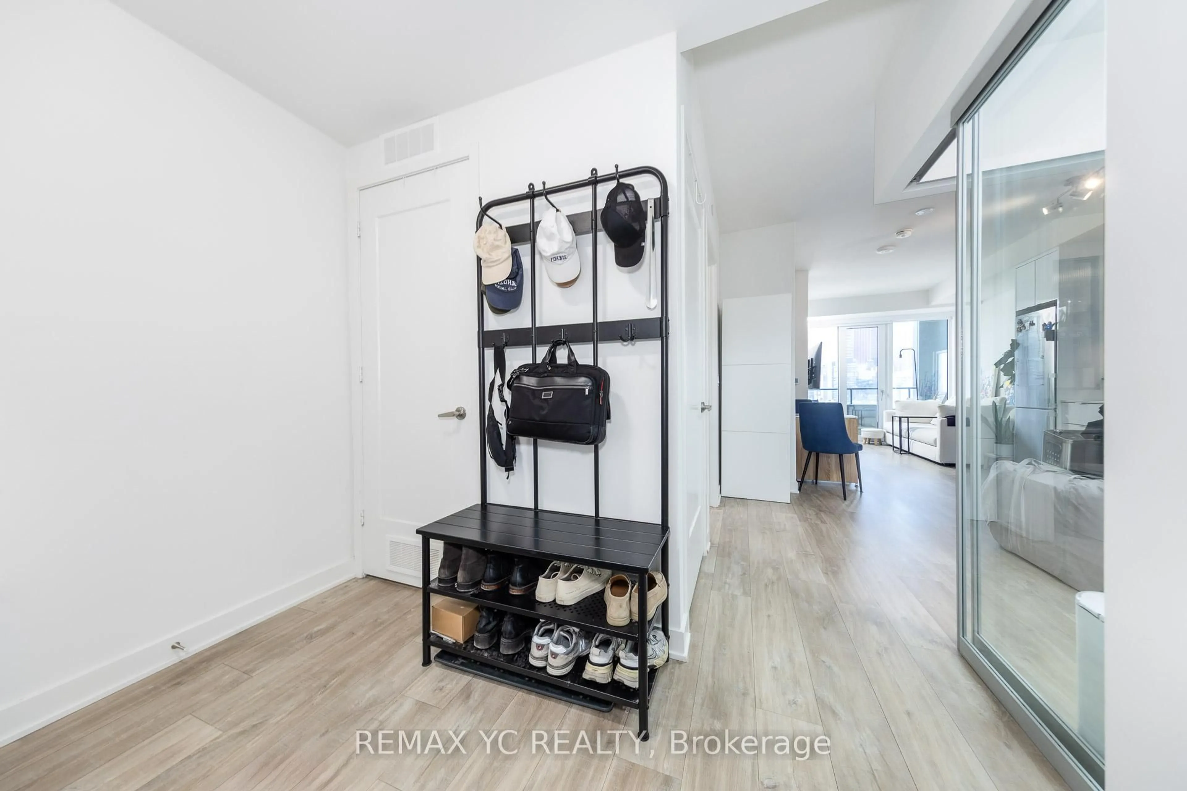 Indoor entryway for 135 Lower Sherbourne St #1464, Toronto Ontario M5A 1Y4