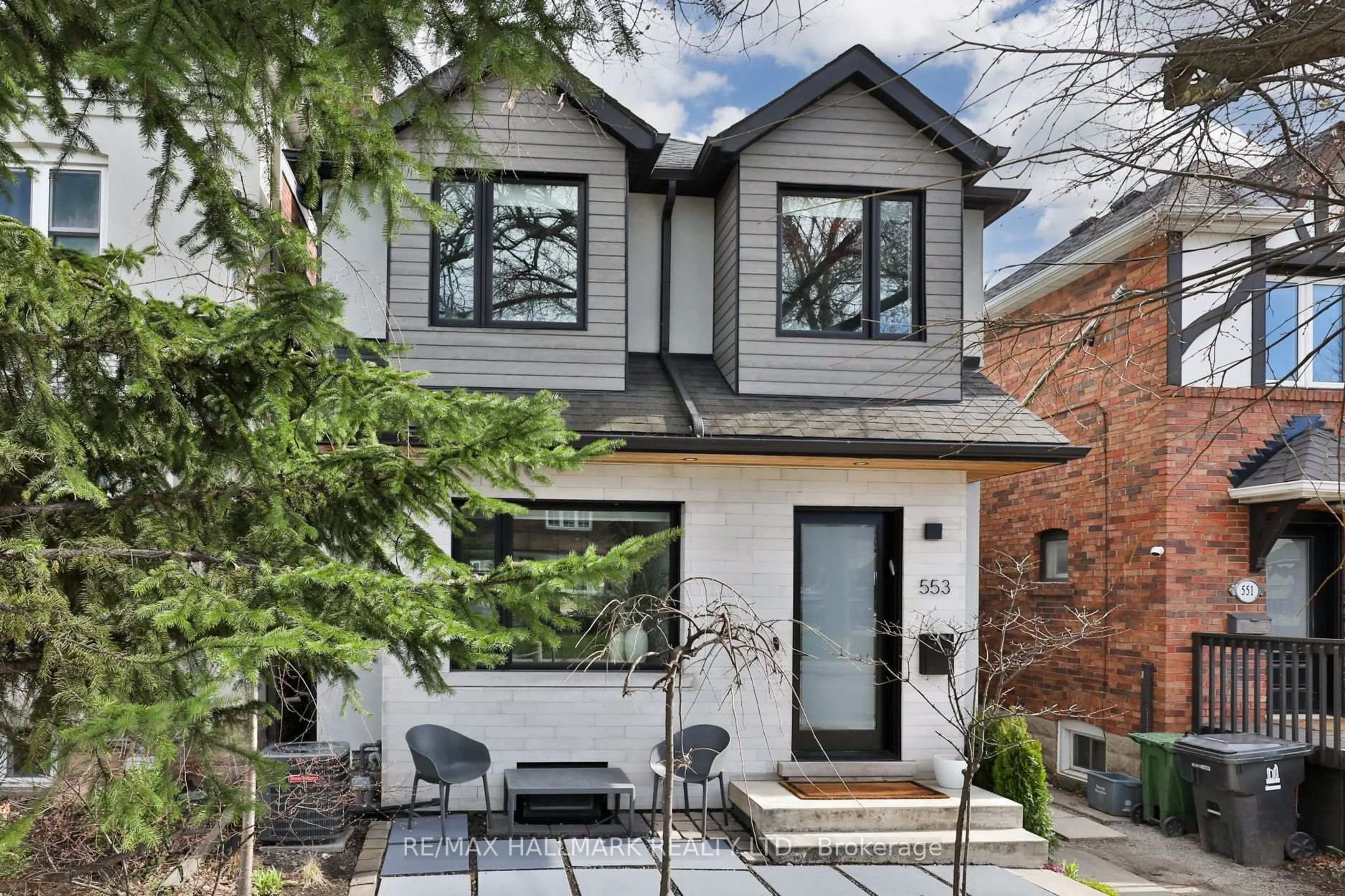 Home with brick exterior material, street for 553 Davisville Ave, Toronto Ontario M4S 1J2