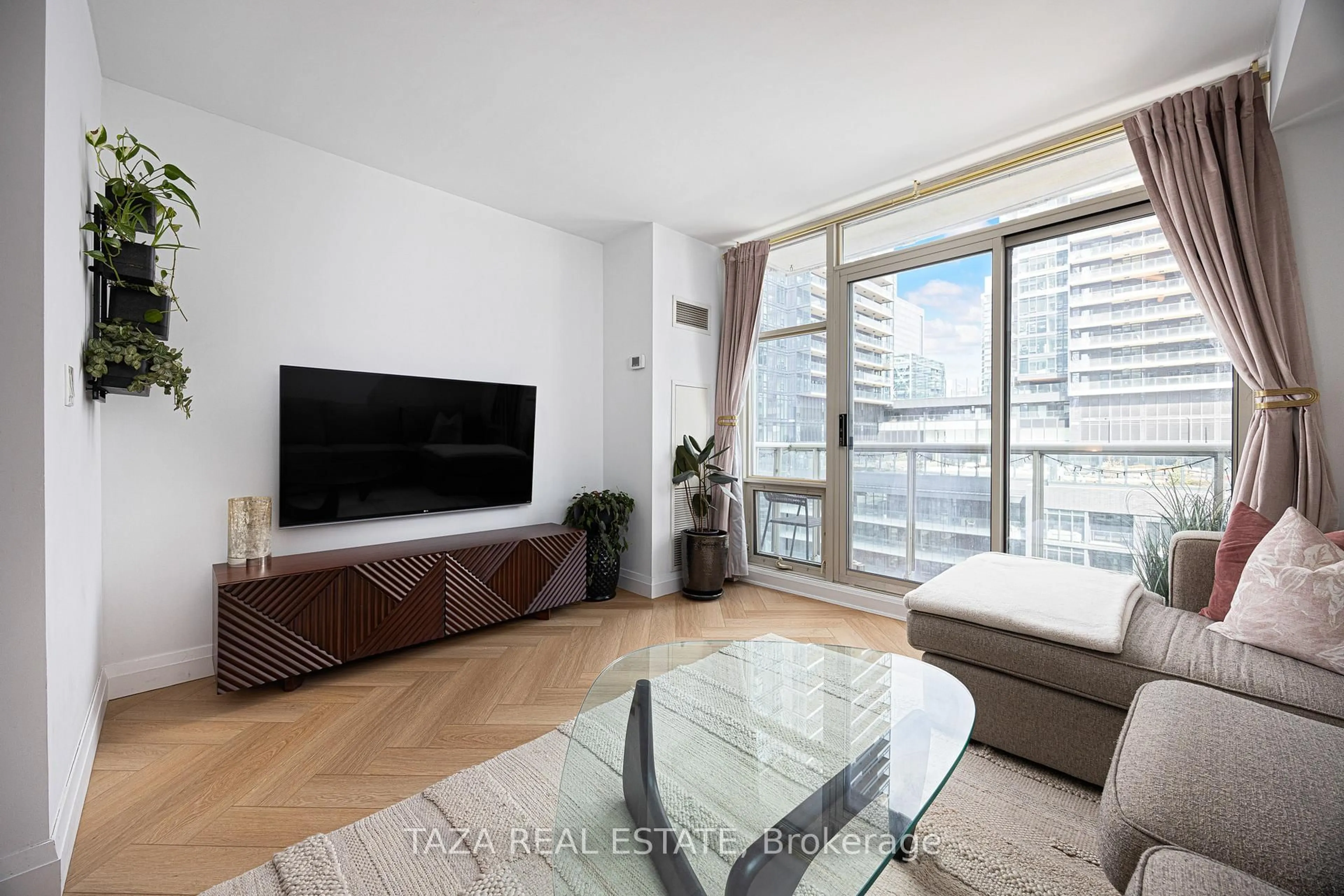 Living room with furniture, unknown for 10 Navy Wharf Crt #1705, Toronto Ontario M5V 3V2