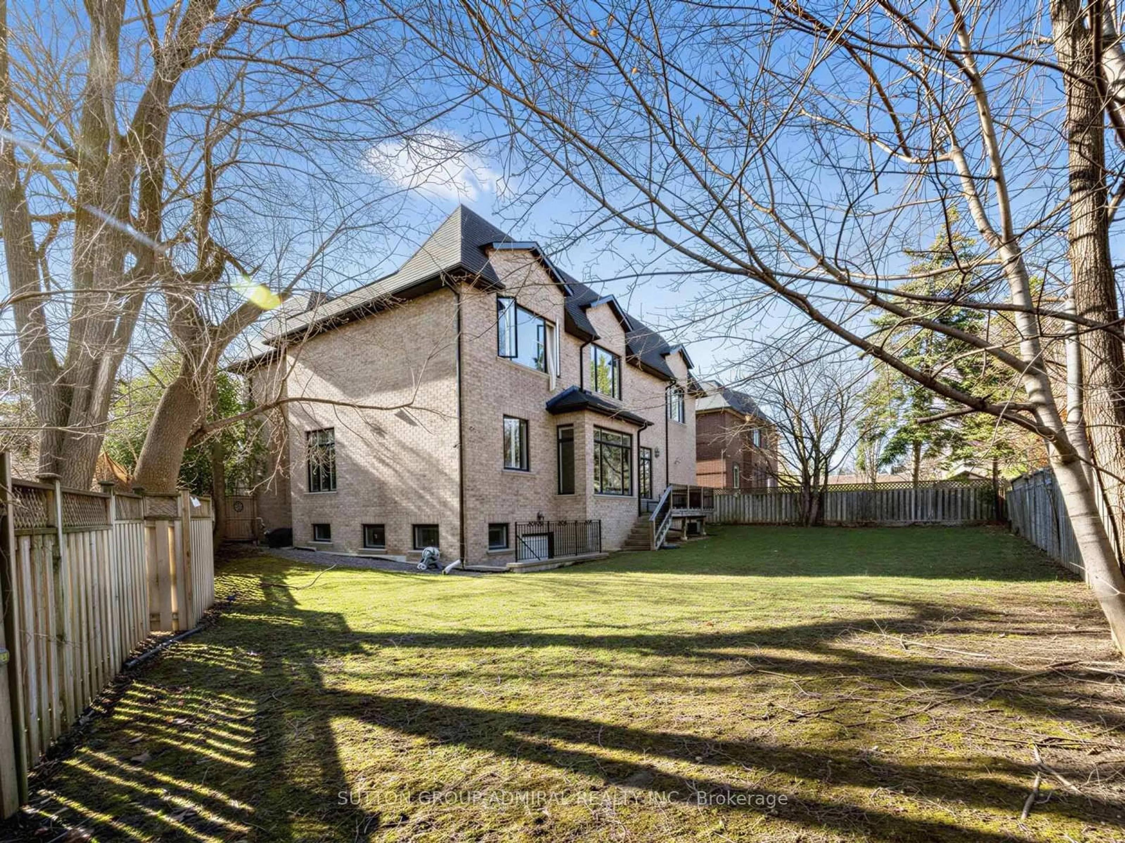 Unknown for 5 Lloydminster Cres, Toronto Ontario M2M 2R9