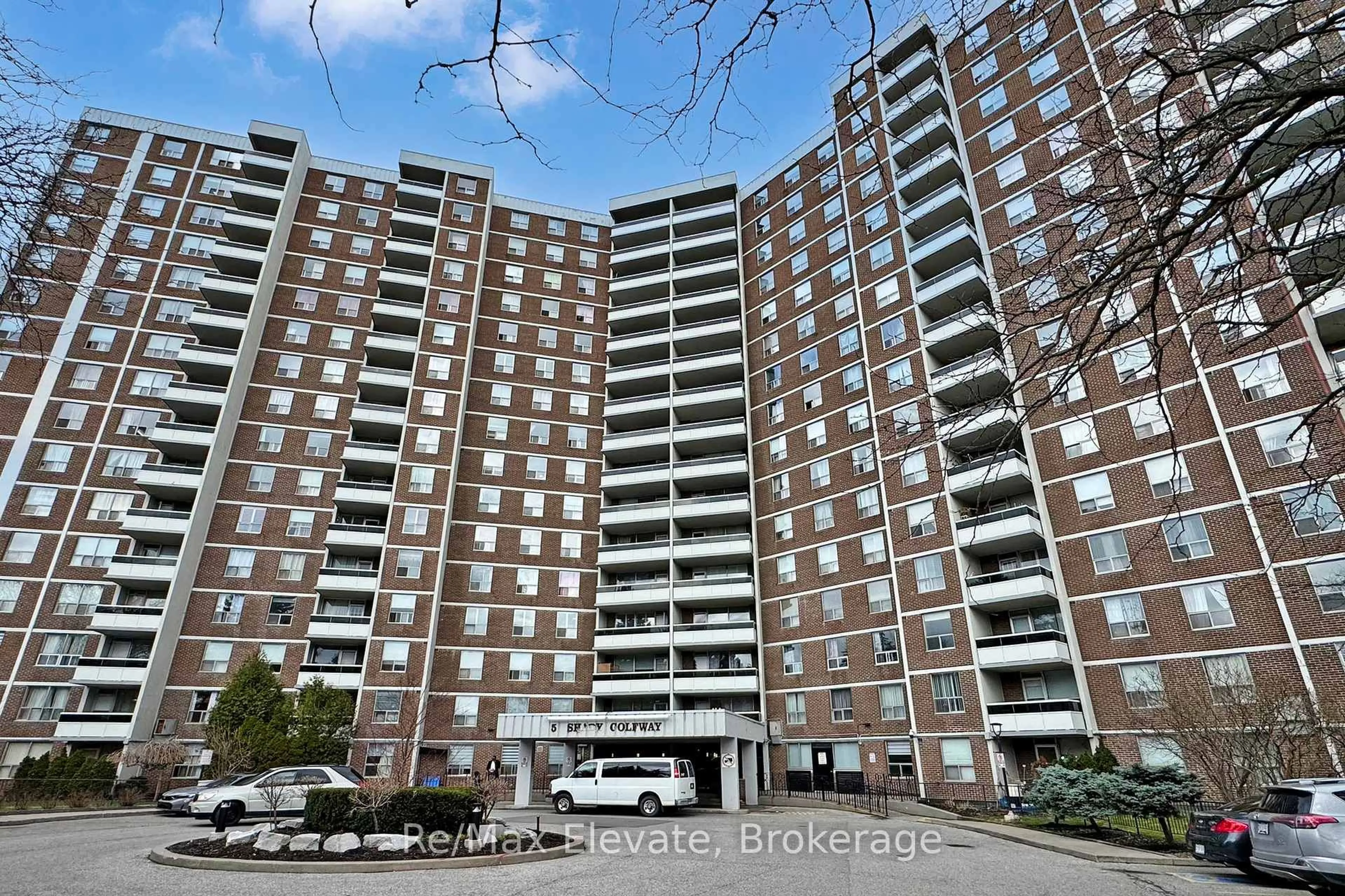 Unknown for 5 Shady Gfwy #406, Toronto Ontario M3C 3A5