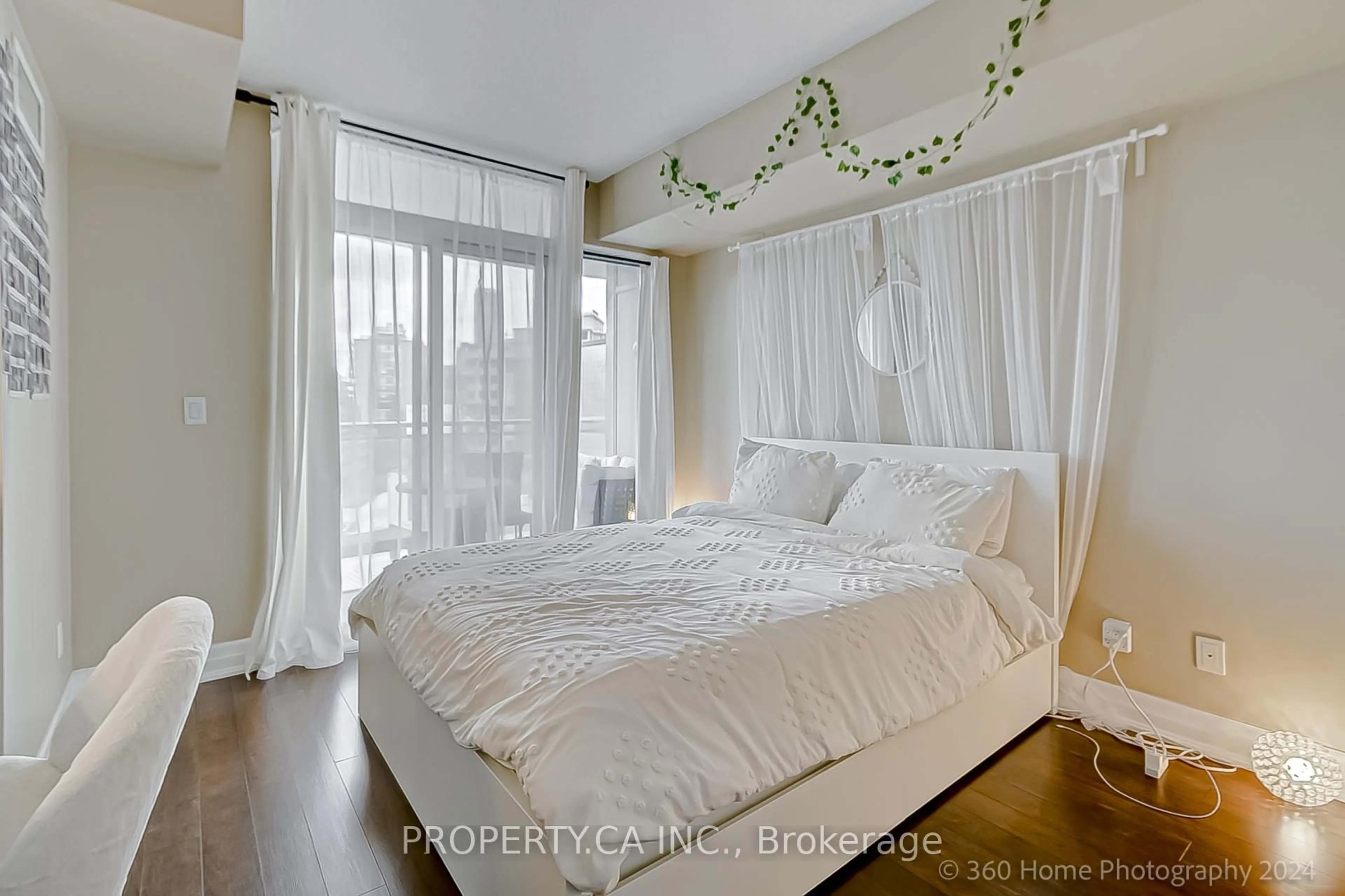 Bedroom with bed, unknown for 8 Scollard St #702, Toronto Ontario M5R 1M2