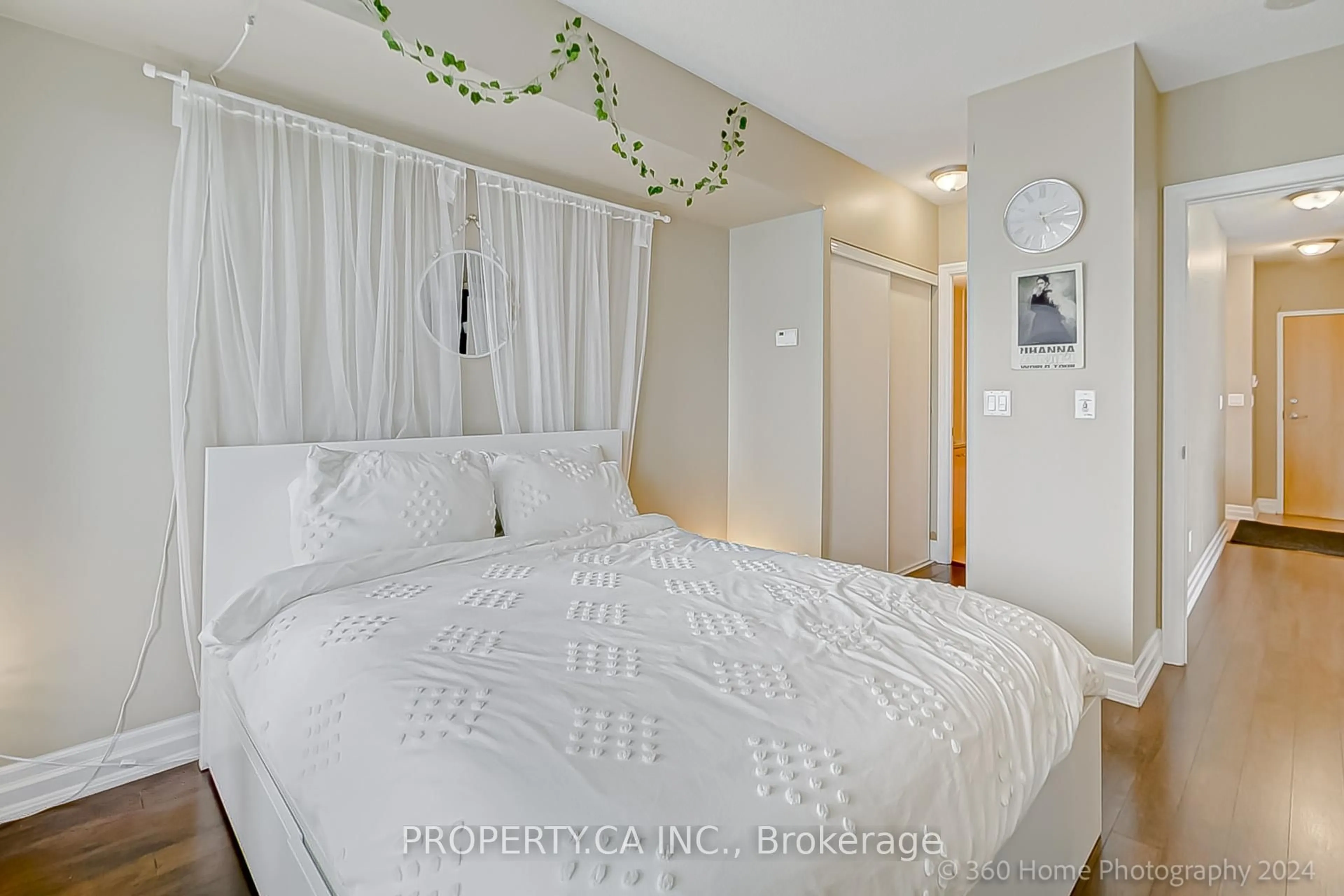 Bedroom with bed, unknown for 8 Scollard St #702, Toronto Ontario M5R 1M2