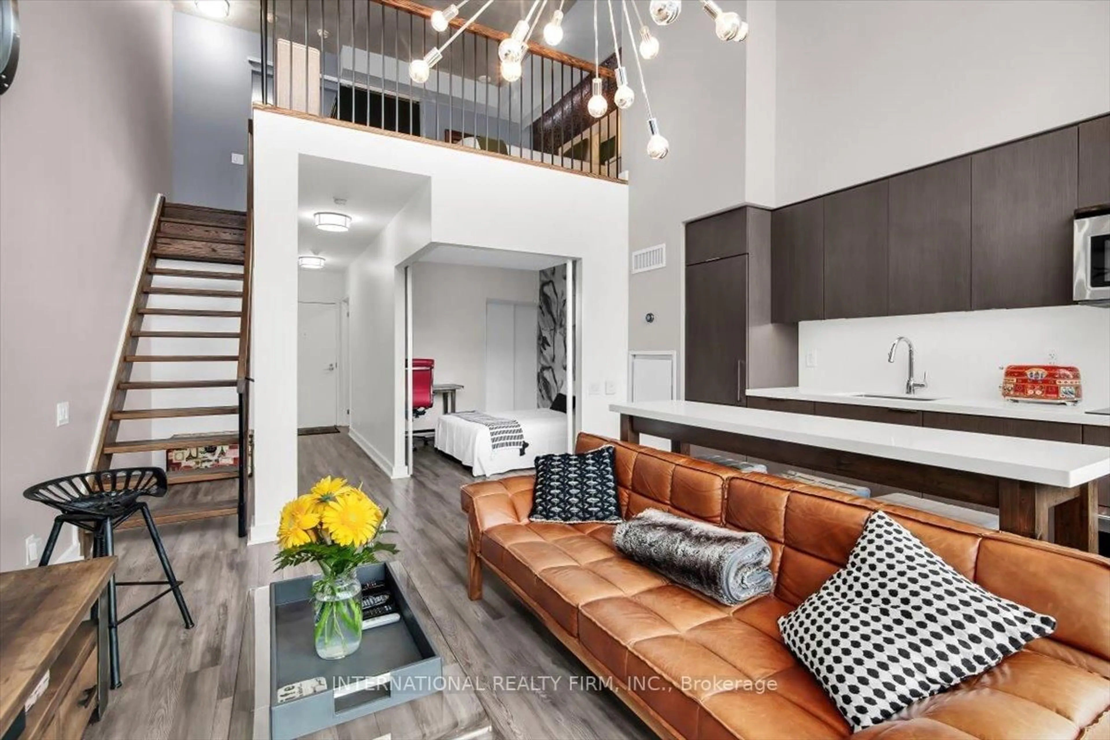 Unknown for 5 Hanna Ave #318, Toronto Ontario M6K 1W8