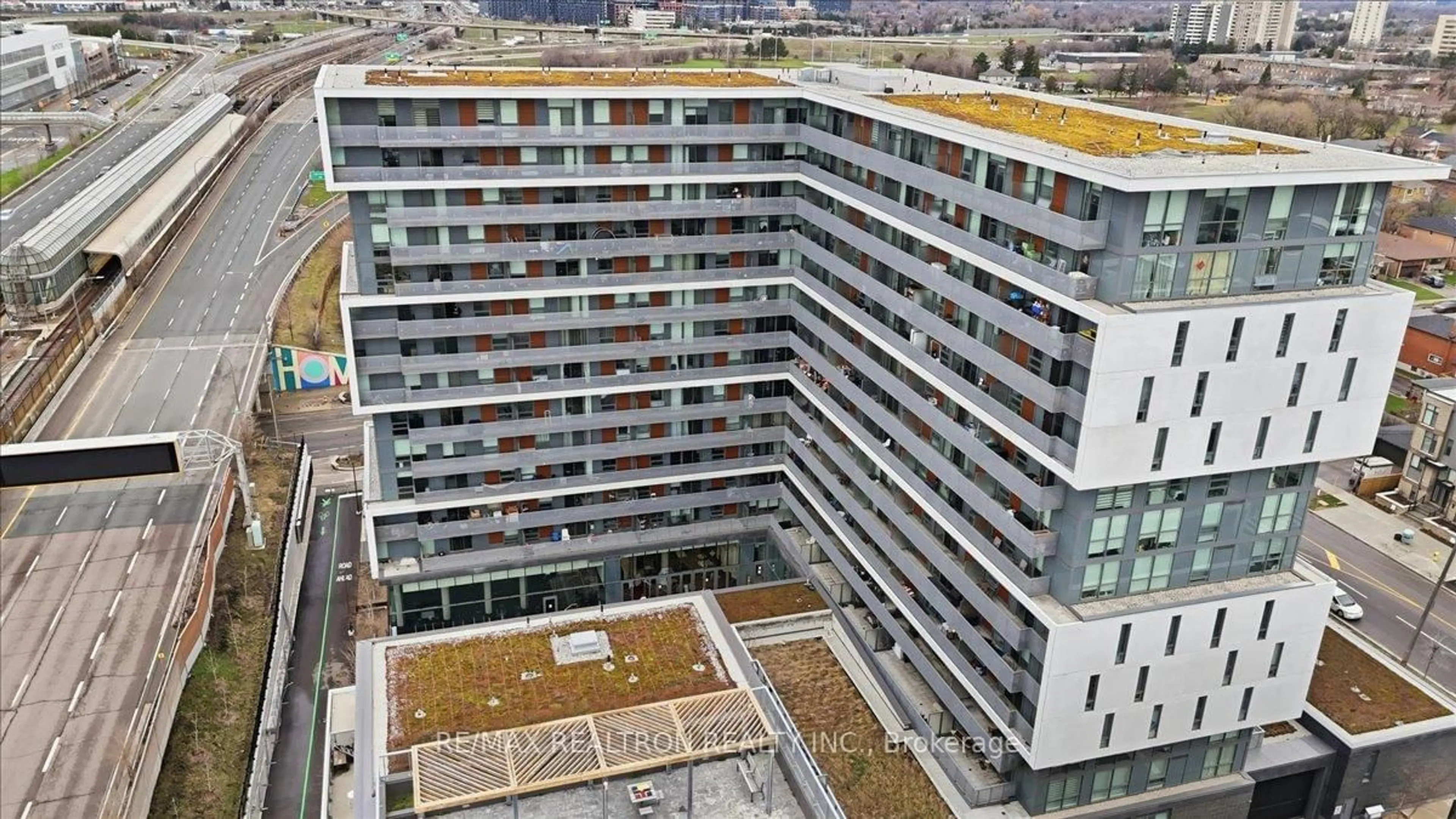 A pic from outside/outdoor area/front of a property/back of a property/a pic from drone, city buildings view from balcony for 120 Varna Dr #1004, Toronto Ontario M6A 0B3