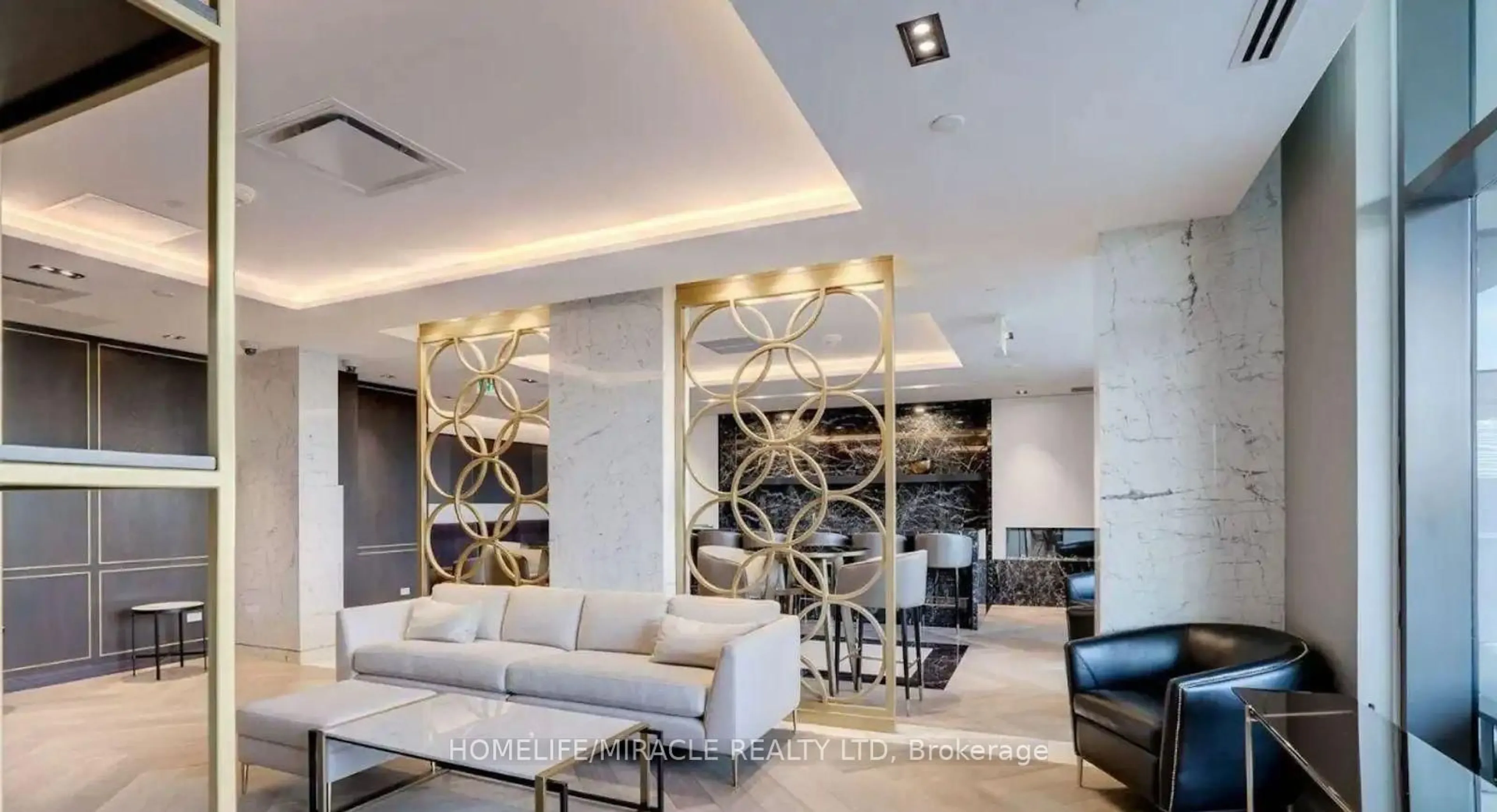 Lobby for 330 Richmond St #905, Toronto Ontario M5V 0M4