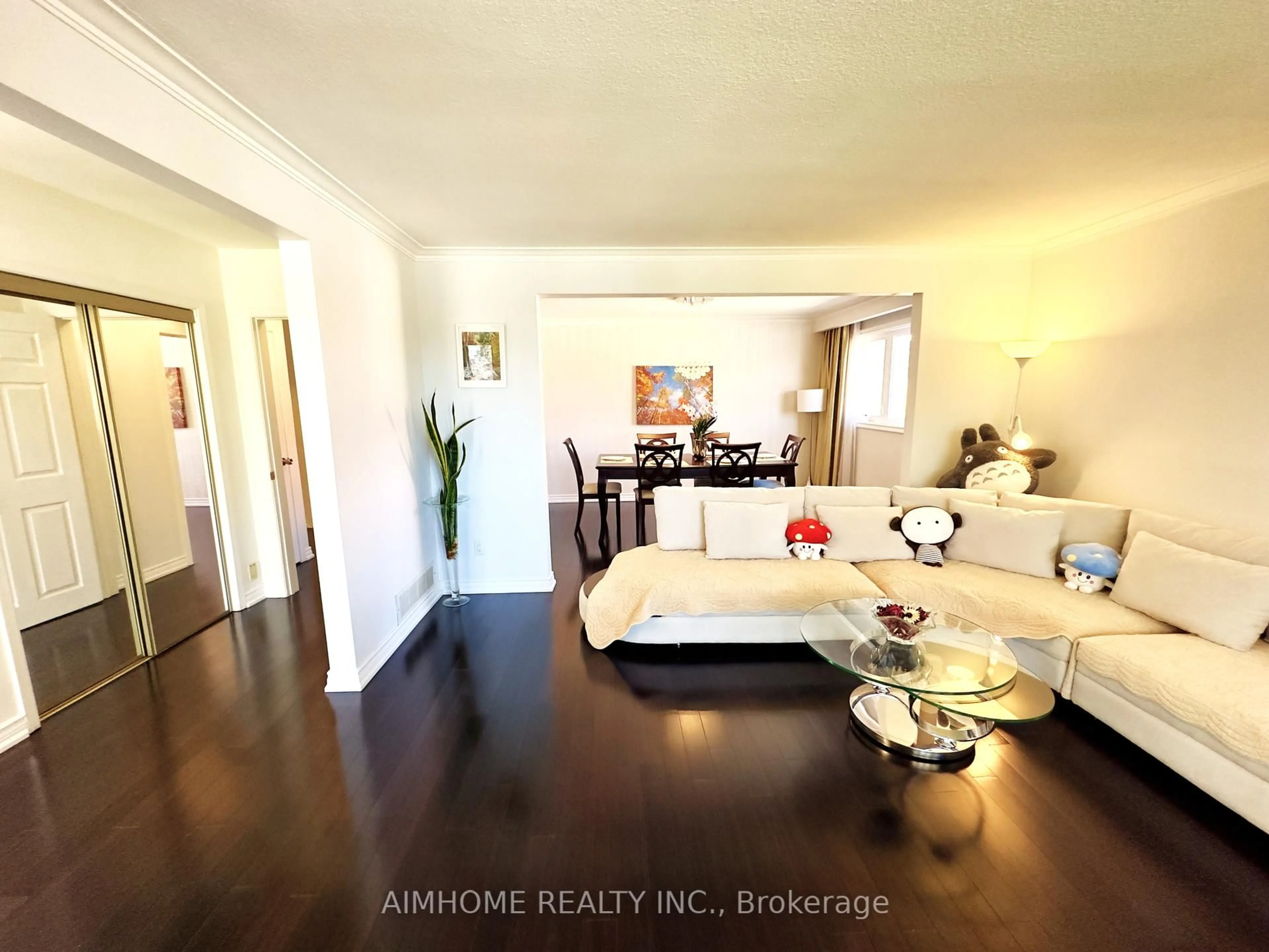 A pic of a room for 68 Sawley Dr, Toronto Ontario M2K 2J5