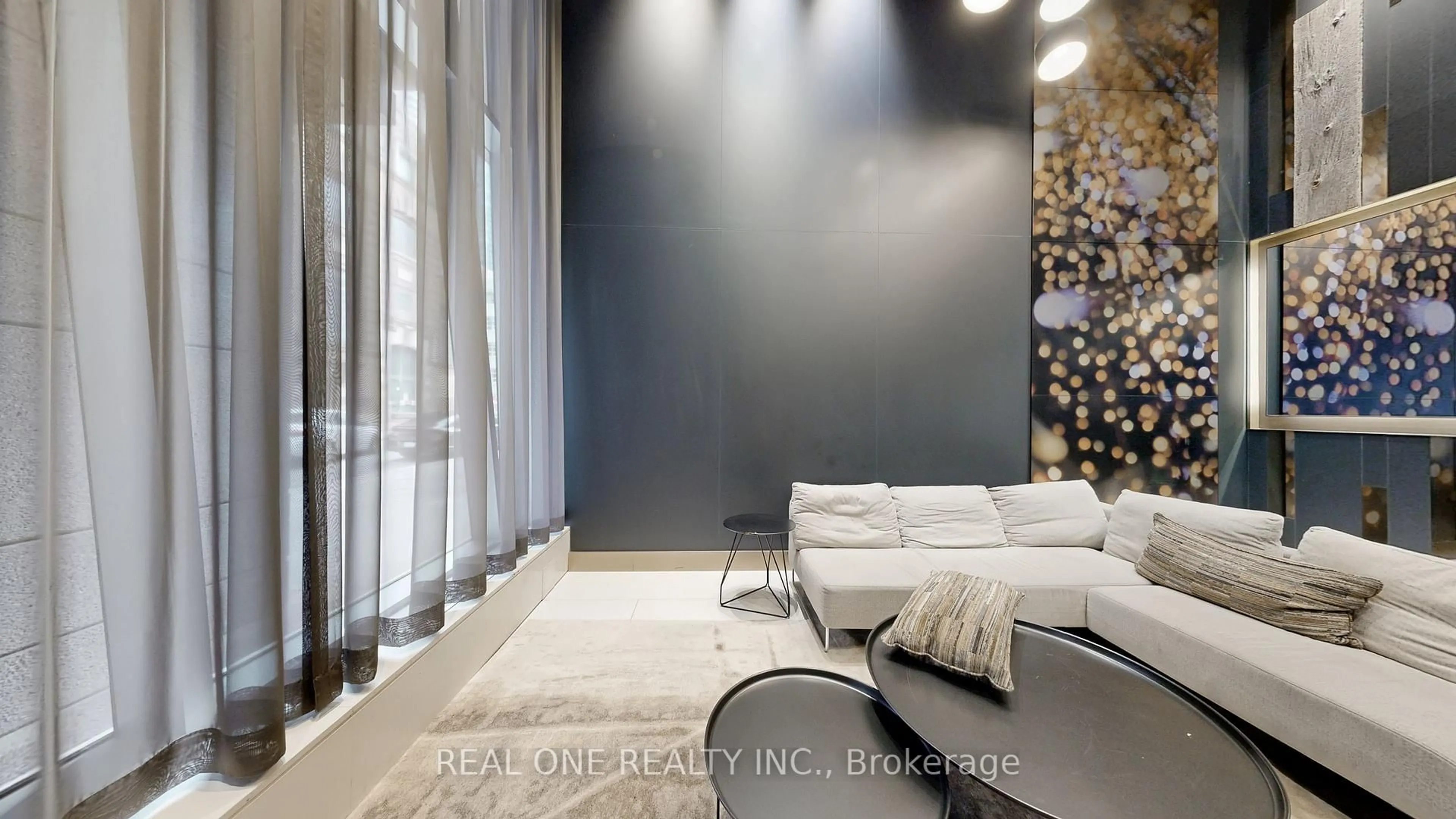 Unknown for 30 Nelson St #3002, Toronto Ontario M5V 0H5