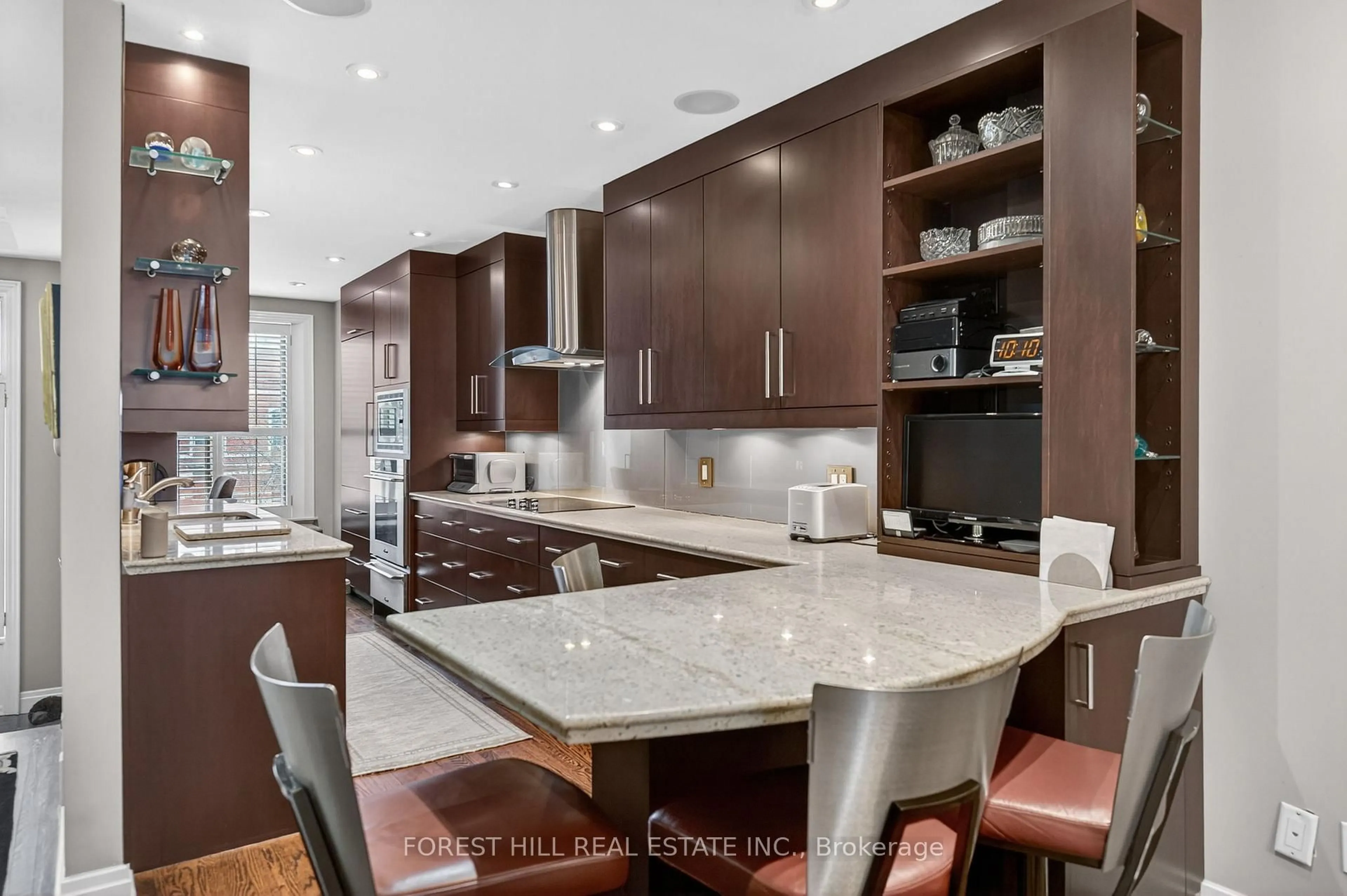 Contemporary kitchen, ceramic/tile floor for 252 Spadina Rd, Toronto Ontario M5R 2V1