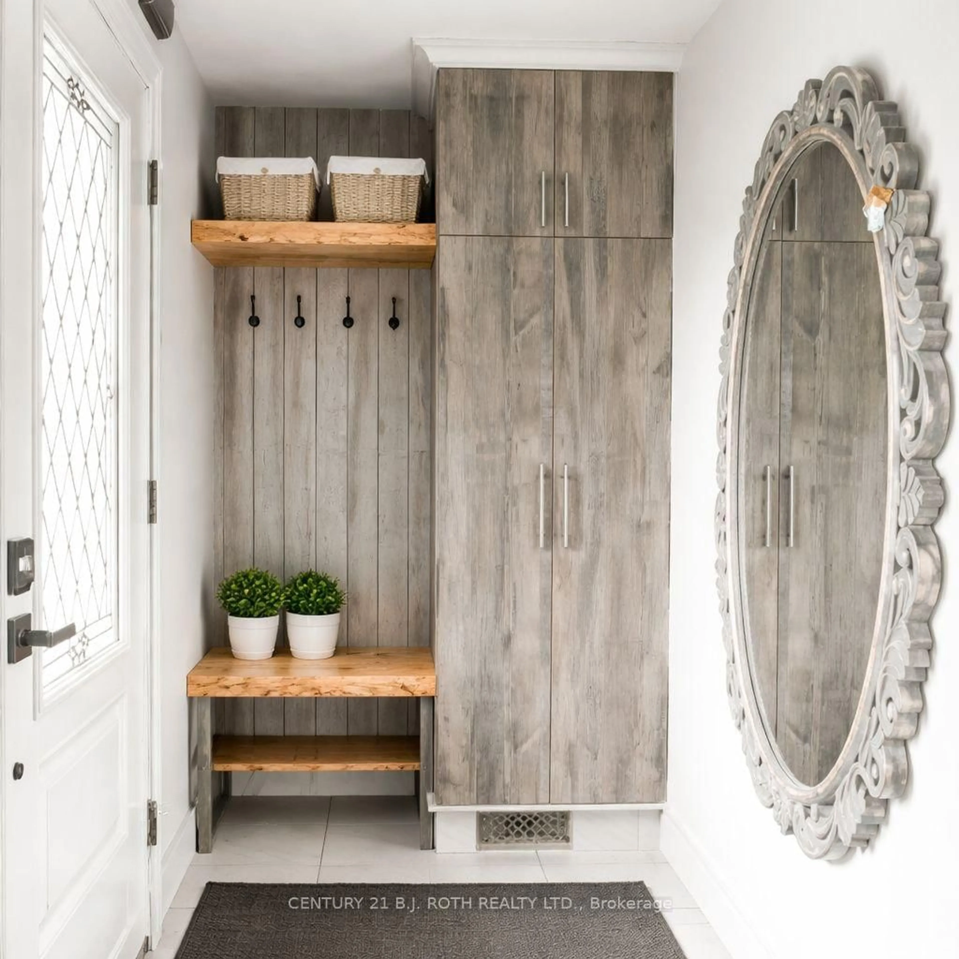 Contemporary bathroom, ceramic/tile floor for 43 Linelle St, Toronto Ontario M2N 2J4