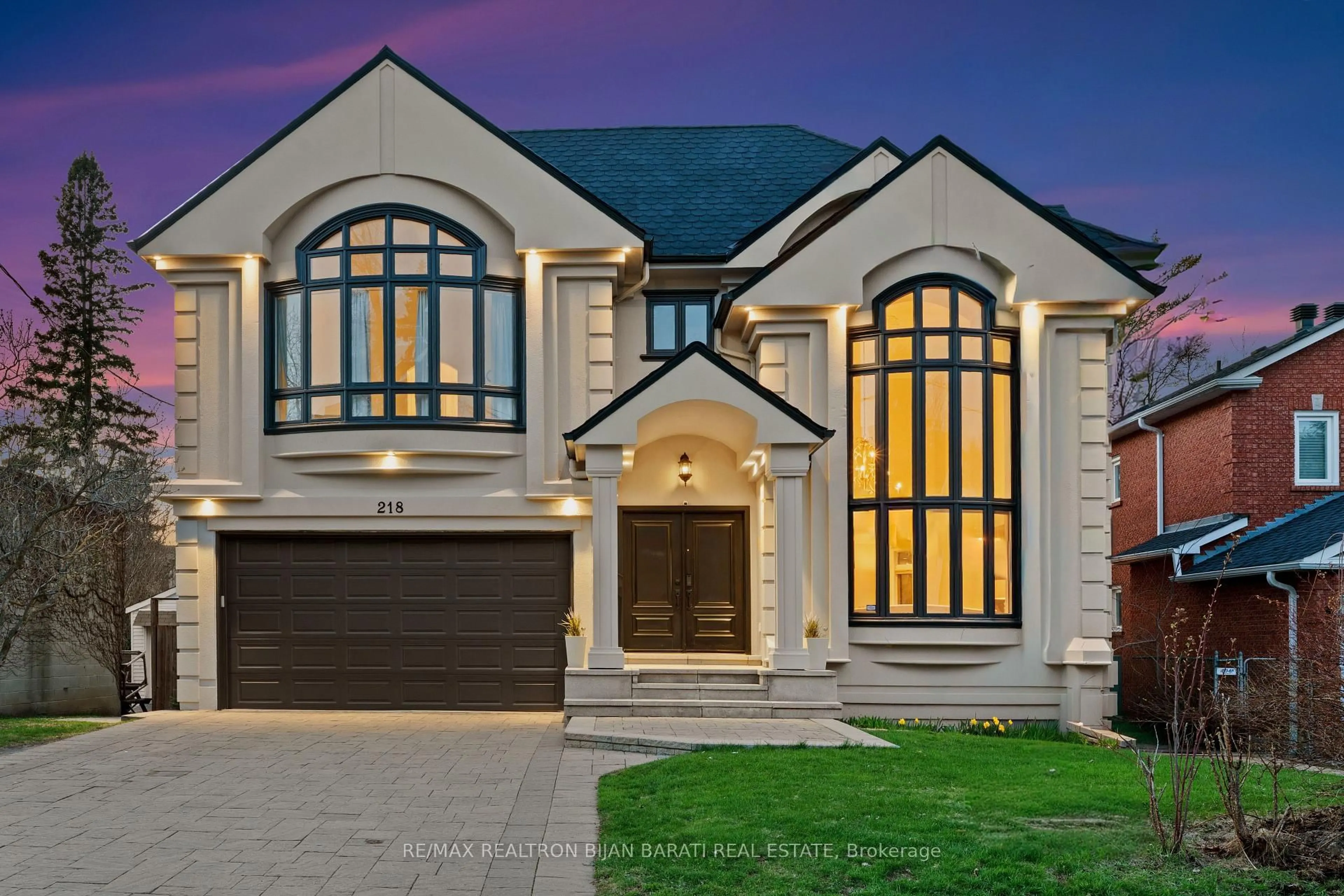 Home with brick exterior material, street for 218 Hillcrest Ave, Toronto Ontario M2N 3P2