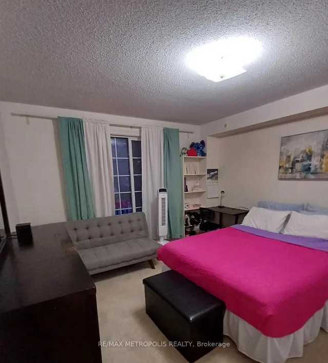 45 Cedarcroft Blvd #12, Toronto 4